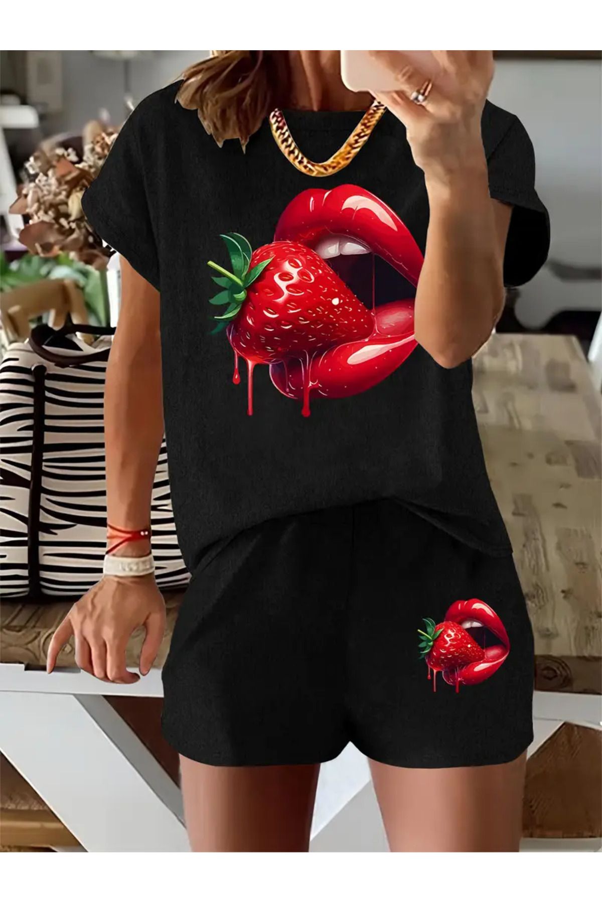 HOFFNUNG full shorts STRAW BERRY AND A MOUTH oversize