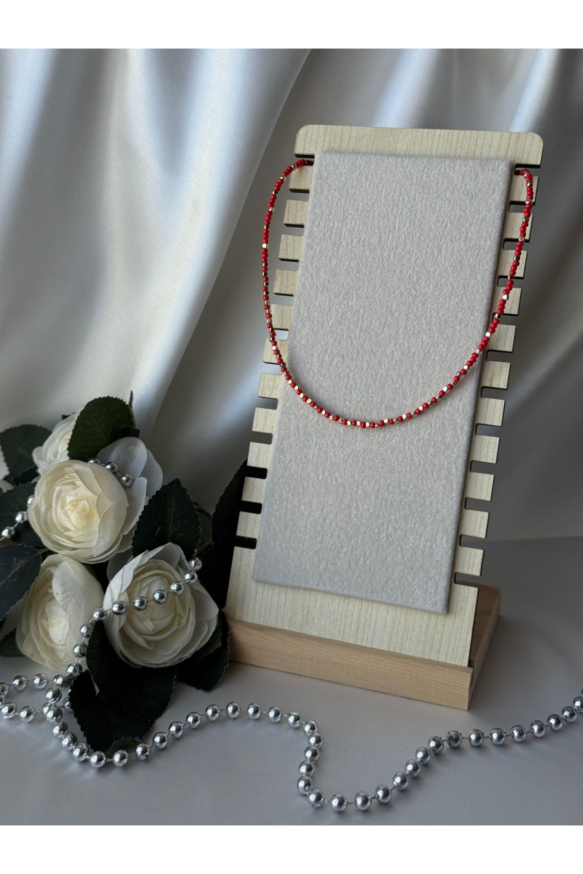 FASHİON JEWELRY Altın Renkli İnce Renkli Boncuklu Bijuteri Kolye