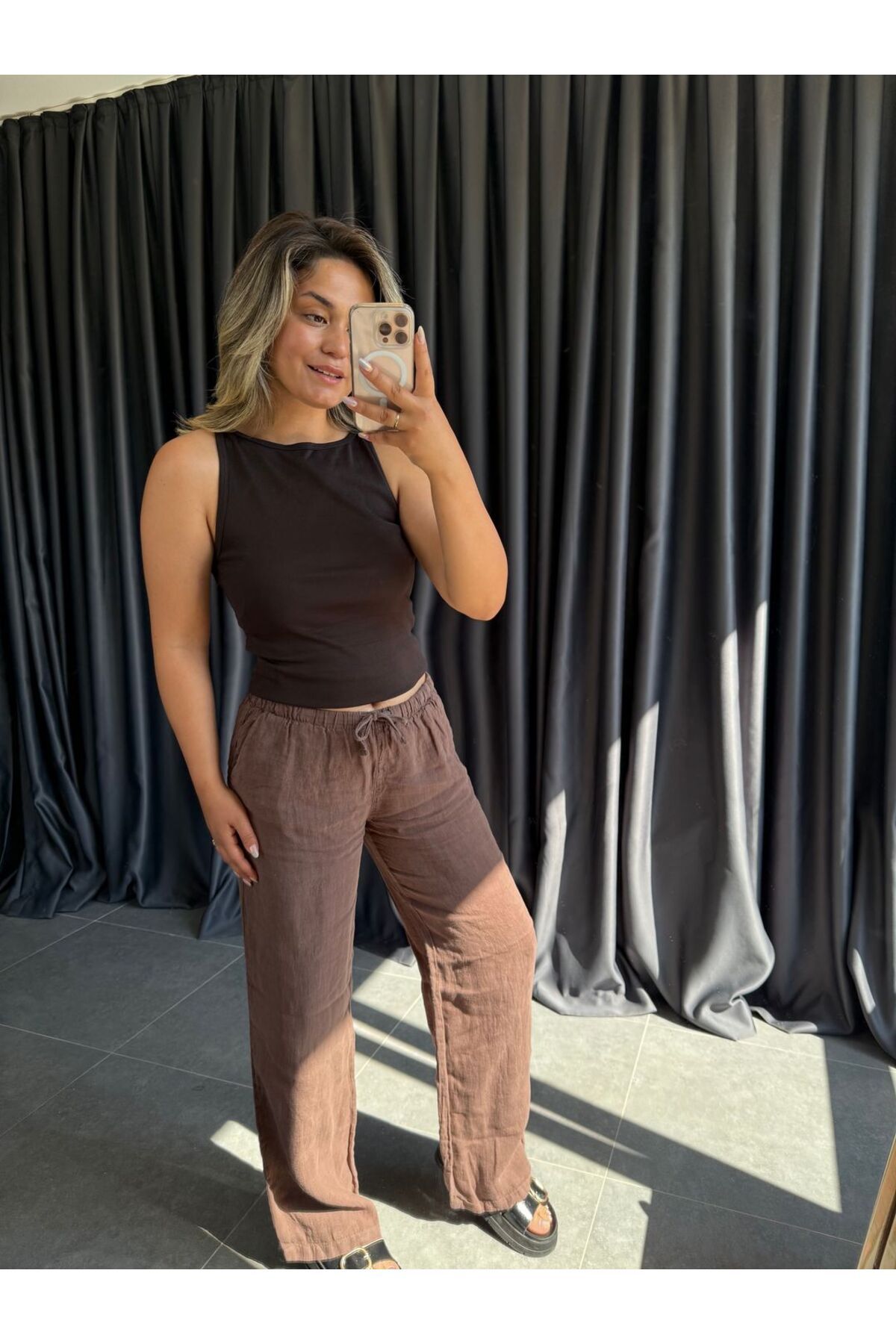 BÜŞRA PERKER 21048 Koyu Kahve Halter Yaka Top