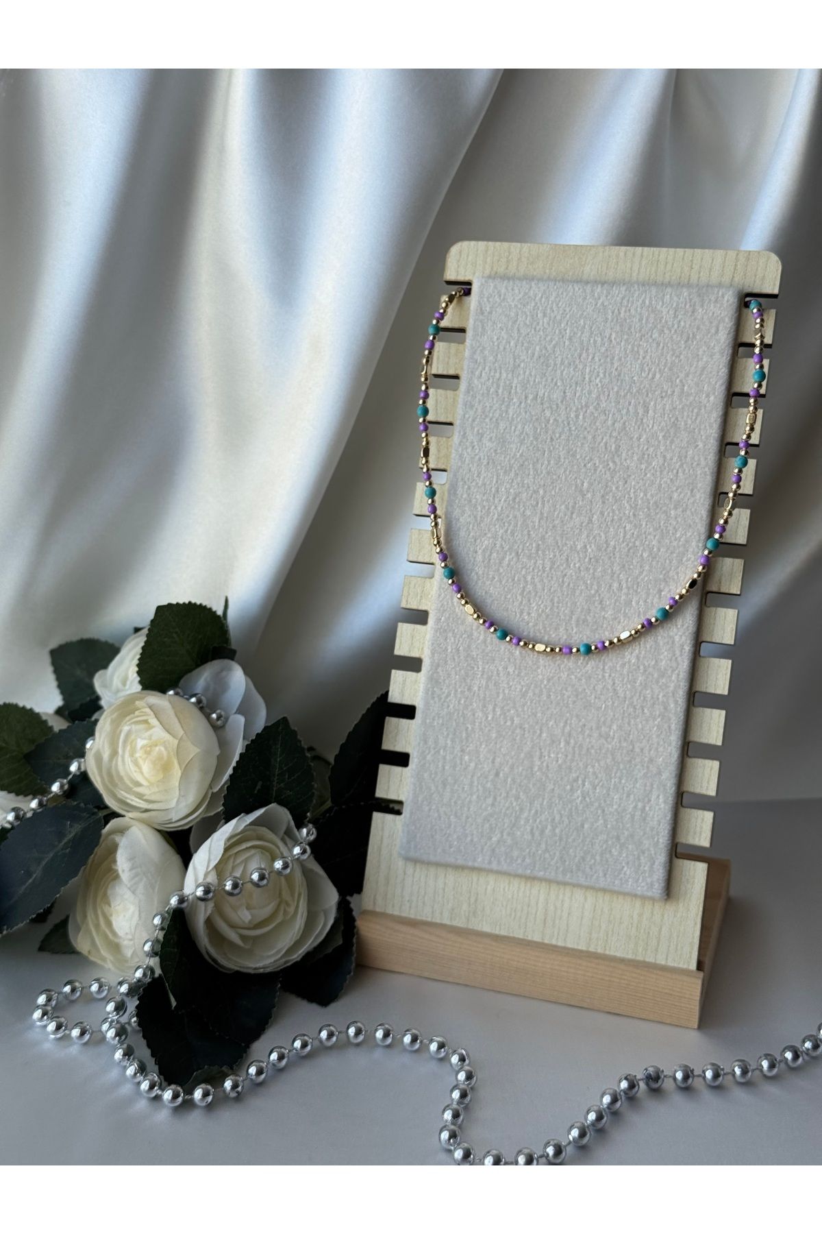 FASHİON JEWELRY Altın ve Turkuaz Mavisi İnce Renkli Yuvarlak Boncuklu Bijuteri Kolye