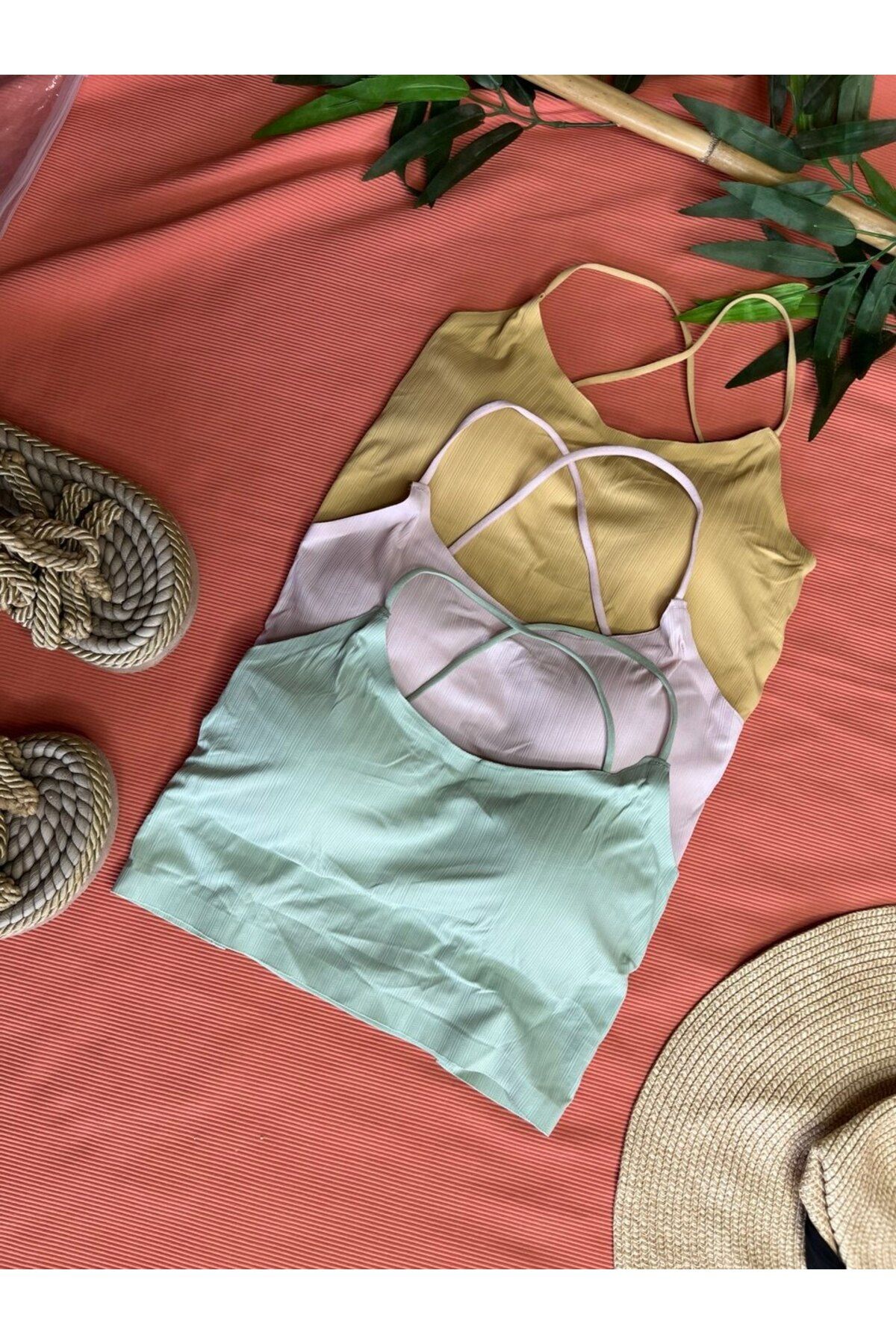 TAJ kadın Üçlü Takımı Sarı, Pembe ve Yeşil Dikişsiz Telsiz Spor Sütyen- Çıkarabilir Pedli ve Askılı