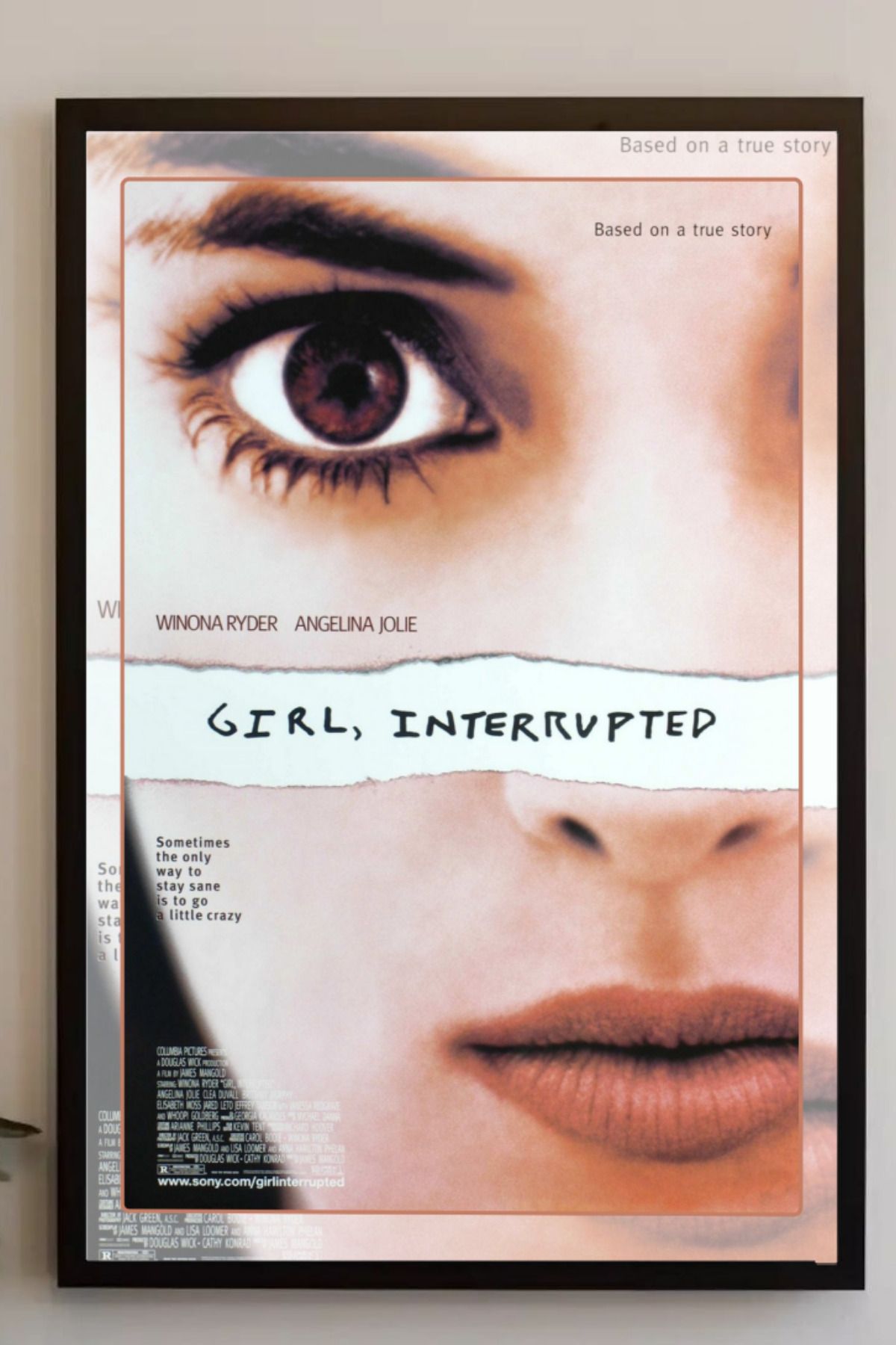 Home Çerçeveli "Girl, Interrupted (1999)" Film Afiş Tablo