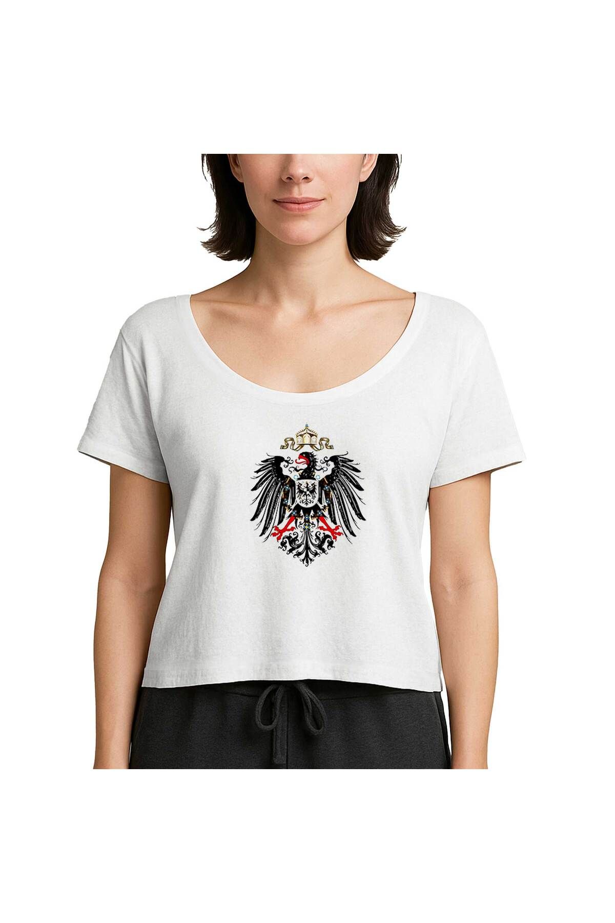 Z zepplin Hearts of Iron 4 Imperial Coat of Arms of Germany Beyaz Kadın Tişört