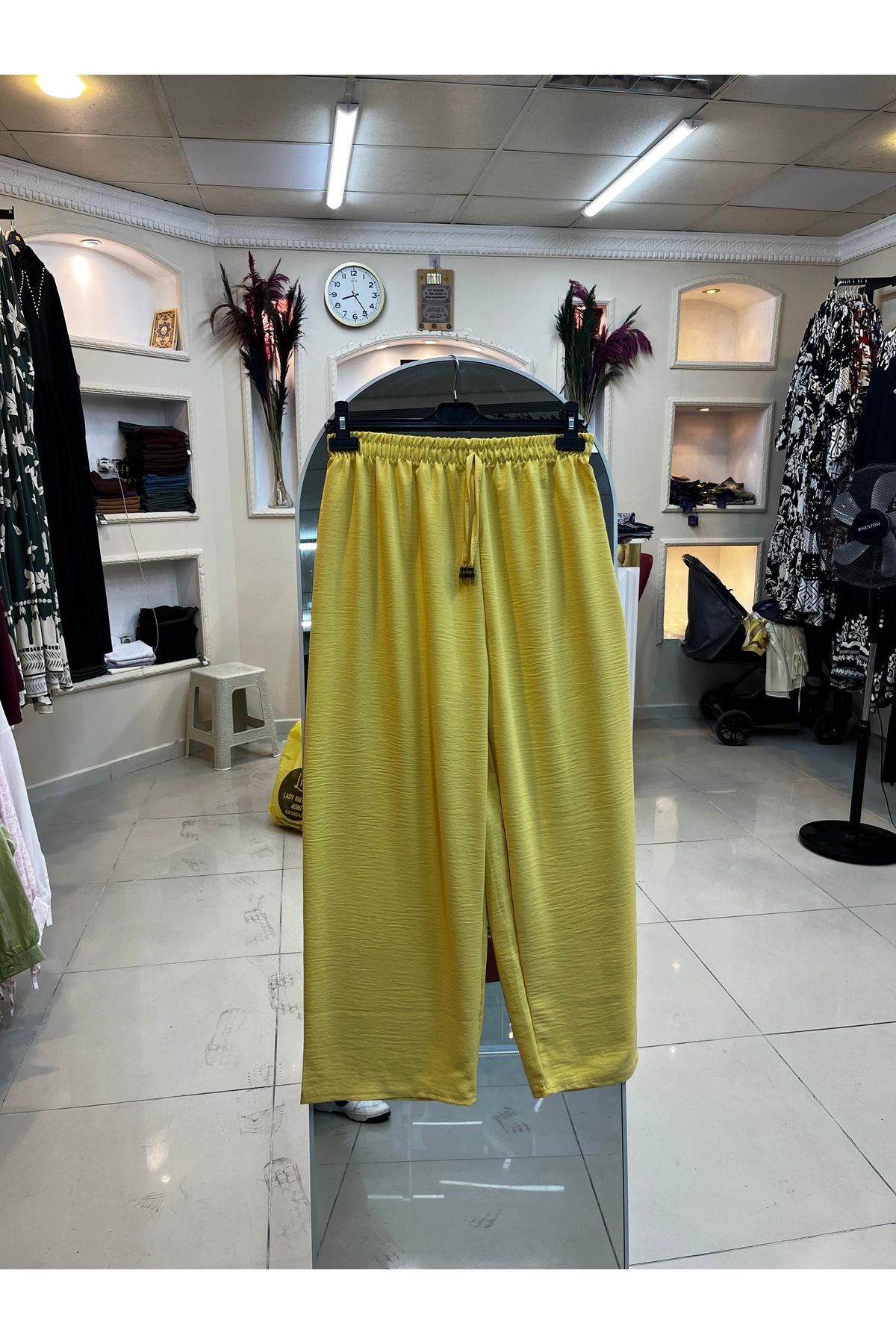 ERA Günlük hafif ve şık rahat pantolon