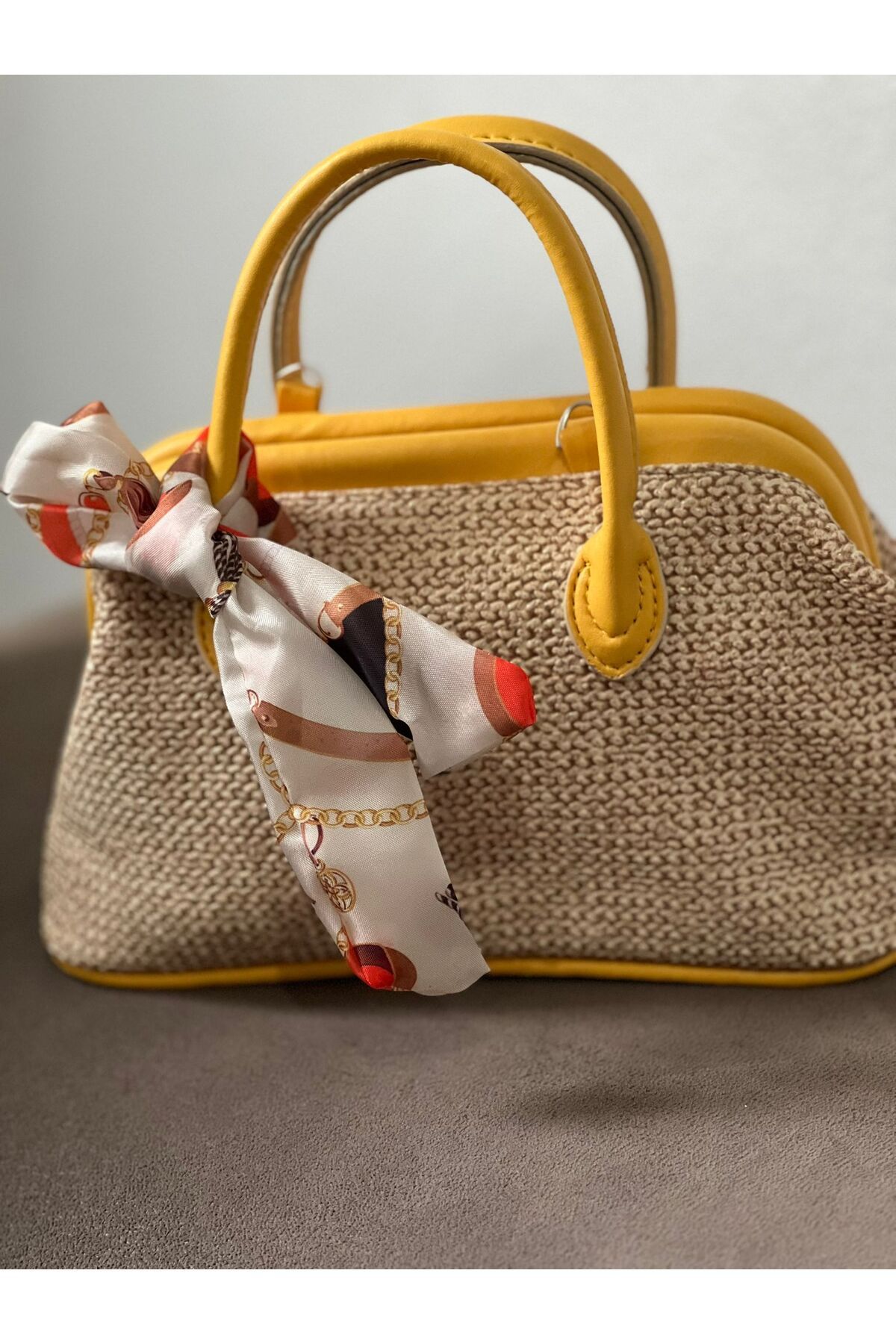 ST Bags Kadın Yeni Sezon Hasır Desen Fular Detaylı El Ve Omuz Çantası