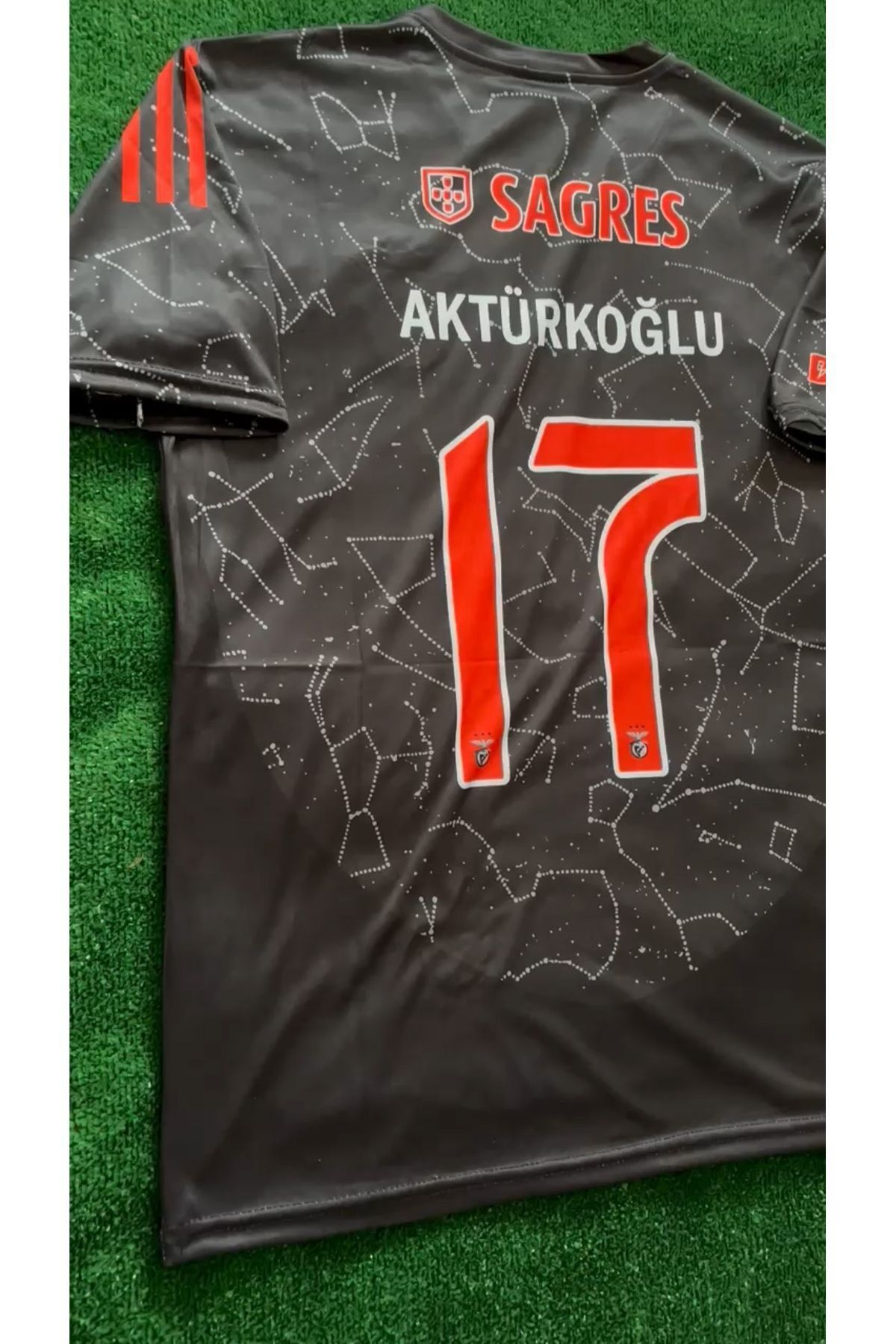 Alaturka Mix 2024/25 KEREM AKTÜROĞLU BENFICA YETİŞKİN FORMASI SİYAH