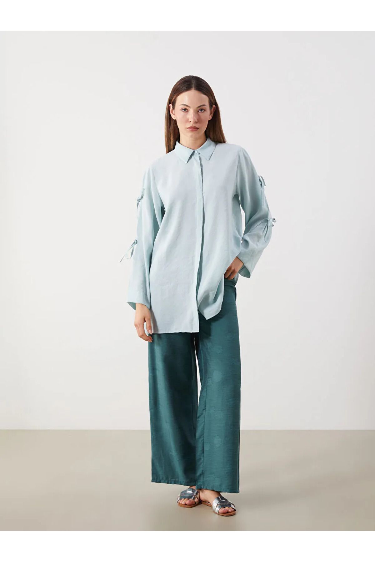 LC Waikiki LCWAIKIKI Classic Yeşil Beli Lastikli Desenli Geniş Paça Kadın Pantolon