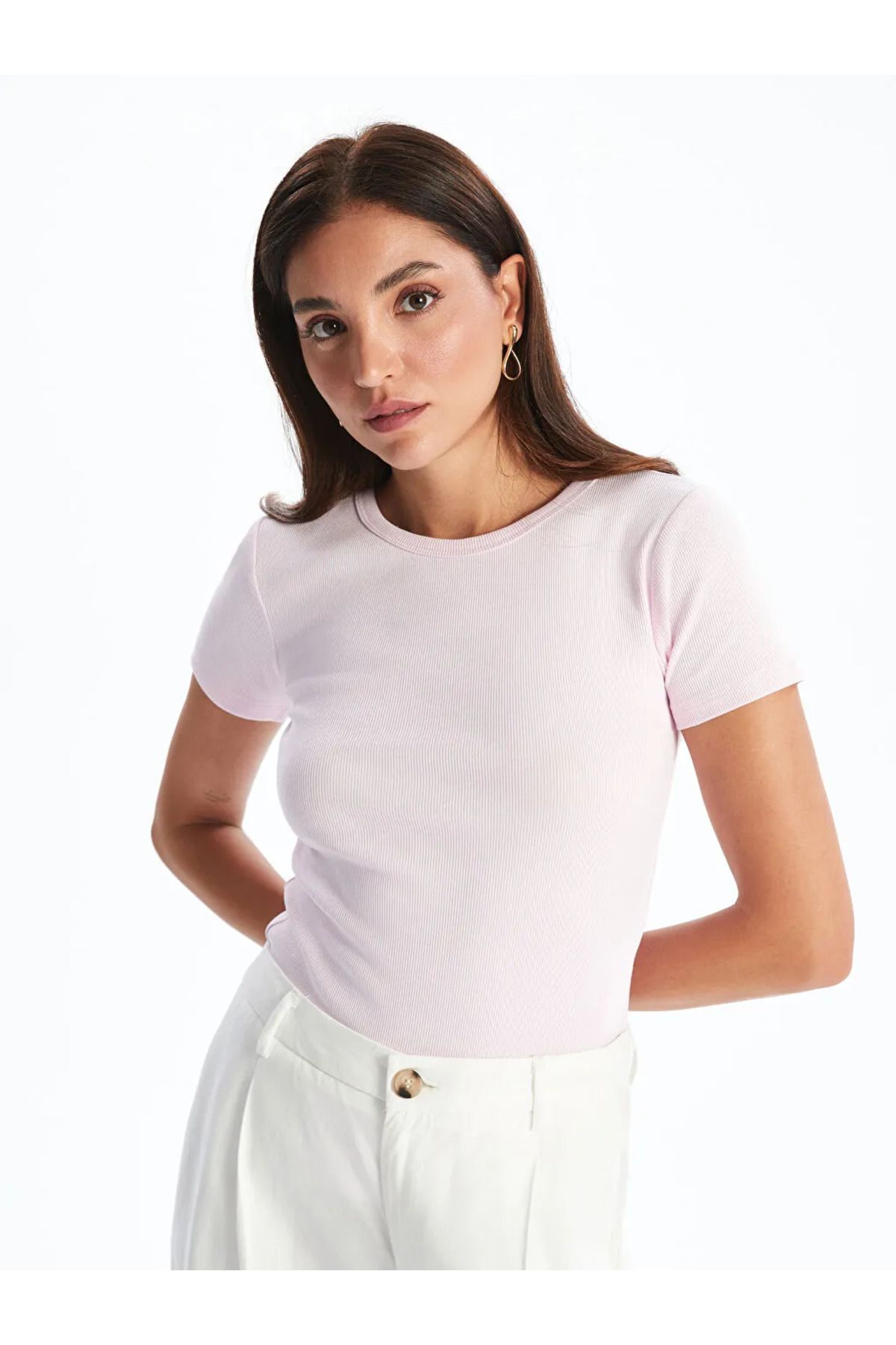 LC Waikiki LCWAIKIKI Classic Pembe Bisiklet Yaka Dokulu Kadın Tişört