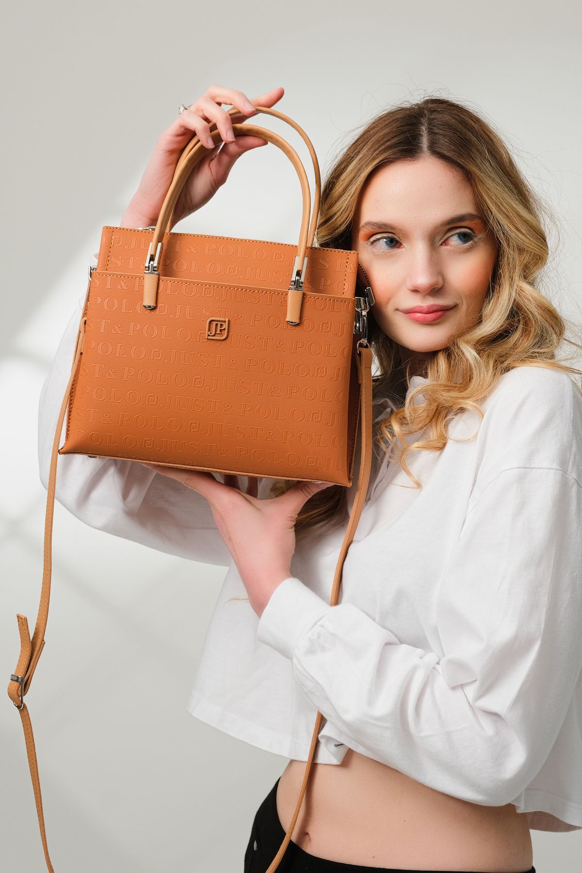 Just Polo Astre 4045 Gofraj Suni Deri 2 Askılı Kadın El ve Omuz Çanta(Ebat: En 25 Yükseklik 22 Cm)