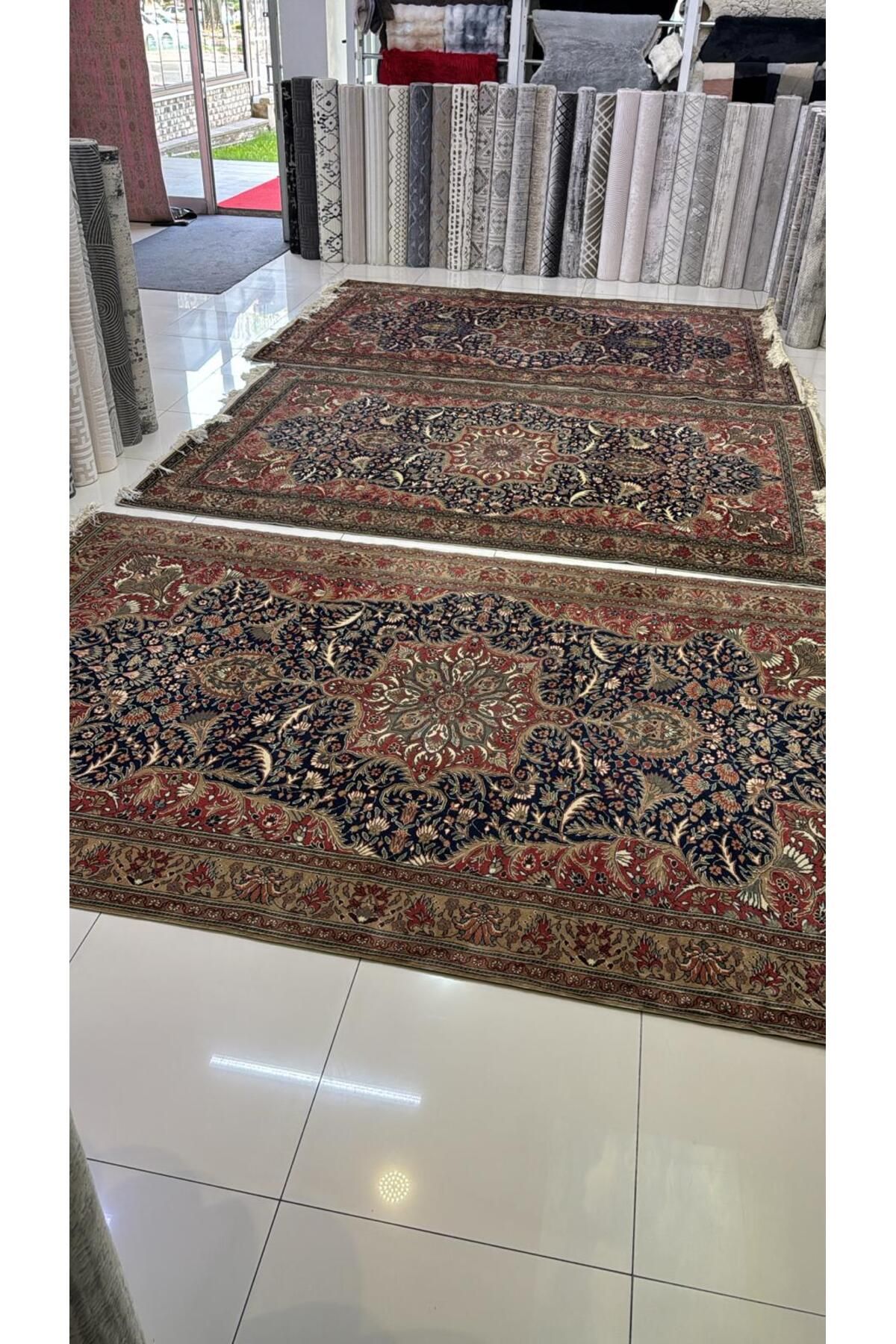 RD RAMAZAN DAĞ EL HALI SANATI El Dokuma Kayseri Karslıoğlu Dokuması Birinci Sınıf Kalitesi Muhteşem Bir Eser Ebat 300x200
