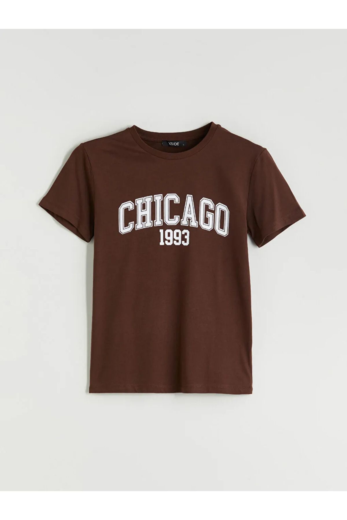 LC Waikiki XSIDE Kahverengi Bisiklet Yaka Chicago Baskılı Kadın Tişört