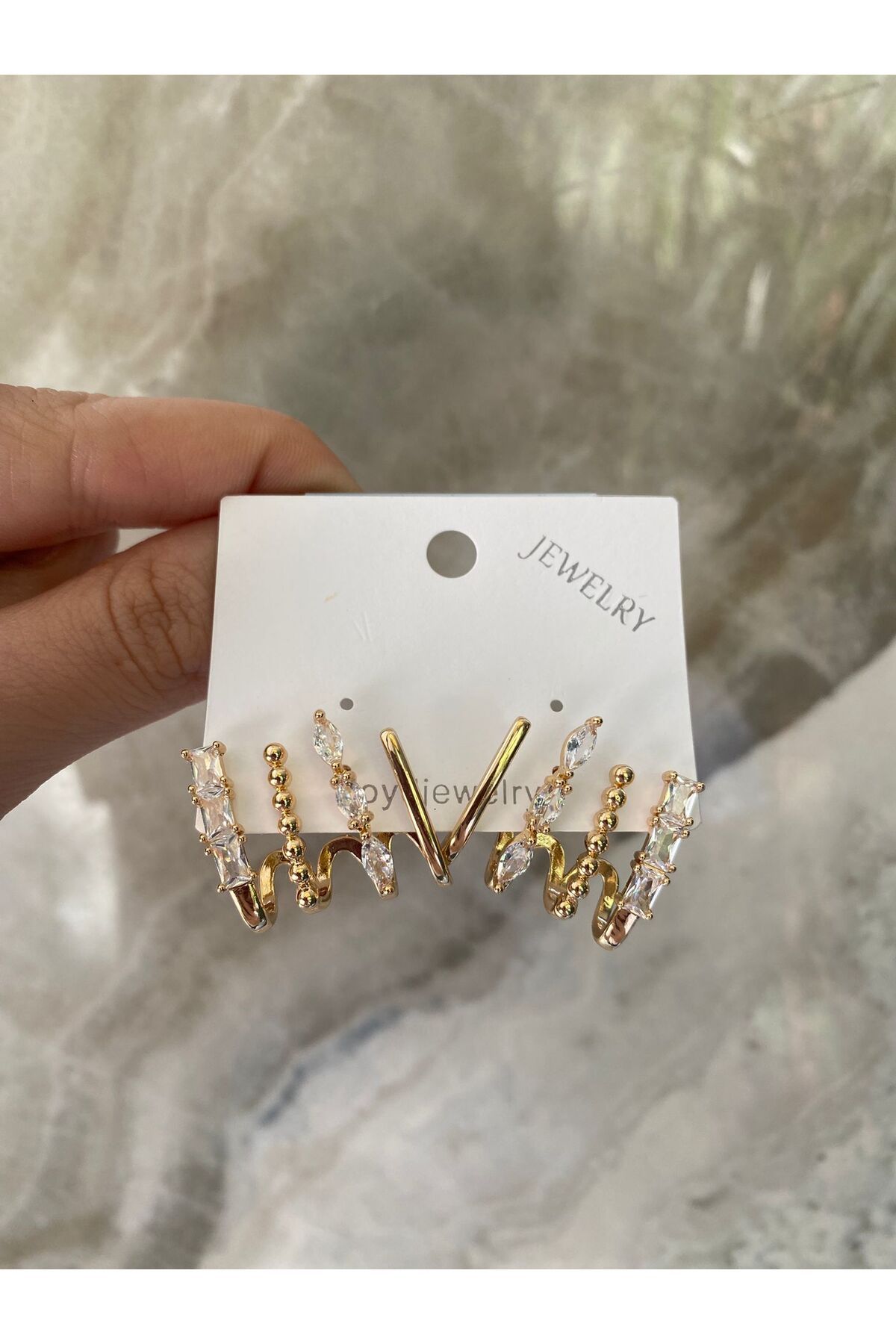 sain jewelry Tek delik çoklu görünüm gold kadın özel taşlı küpe