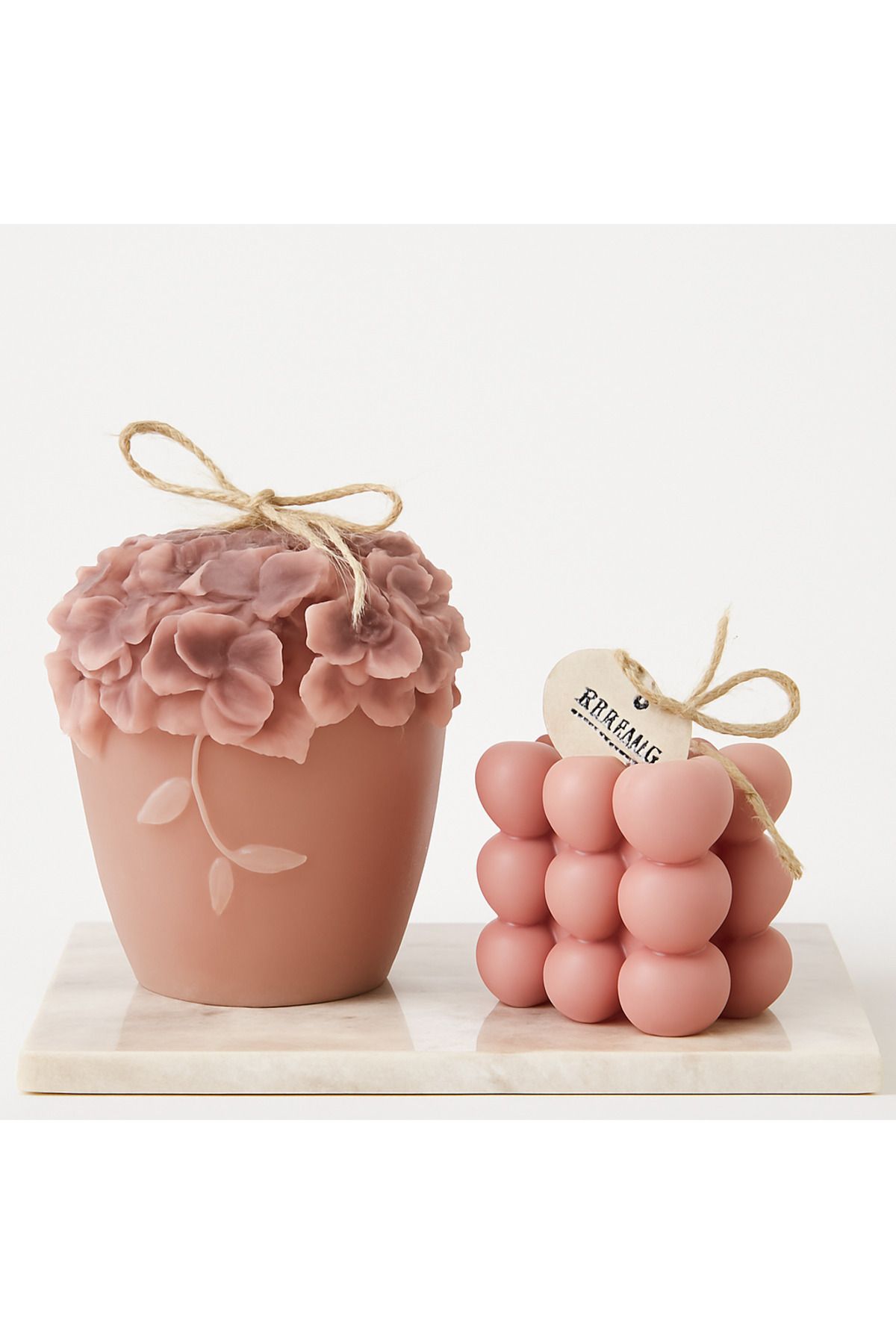 Handmade BELLEVIE El Yapımı Dekoratif Mum Seti – Çiçek Kabartmalı & Kalp Küp Tasarım