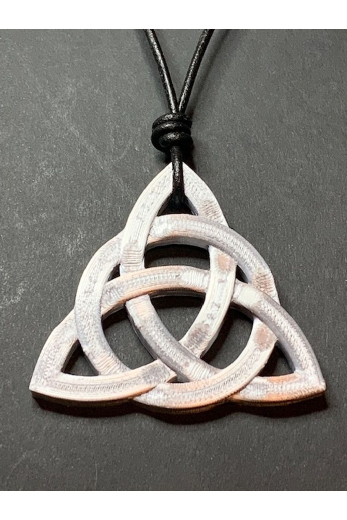 Lucest Triquetra Çemberi (Plastik Aparattır!!!)