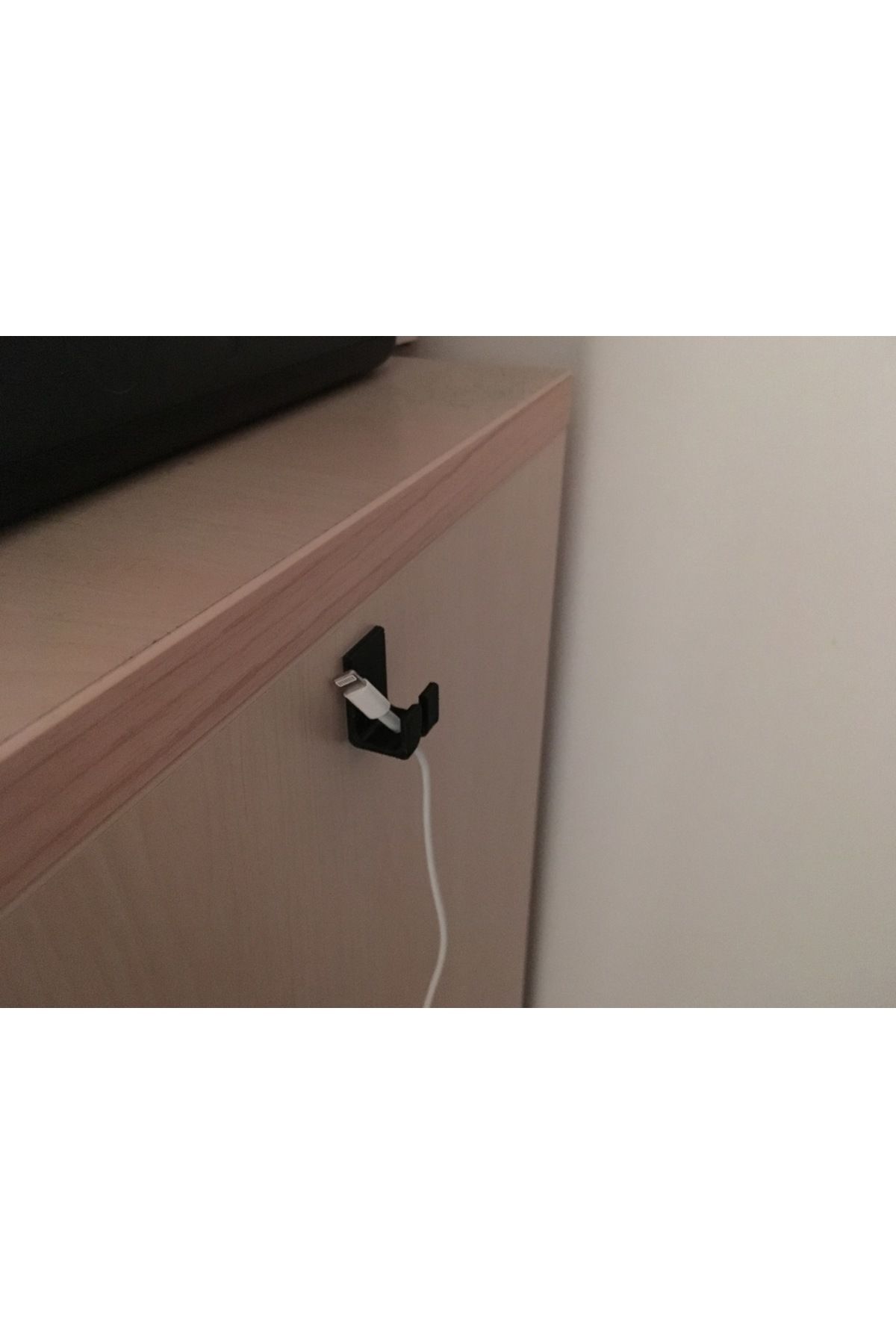 Lucest Kablo kancalı akıllı telefon (Plastik Aparattır!!!)
