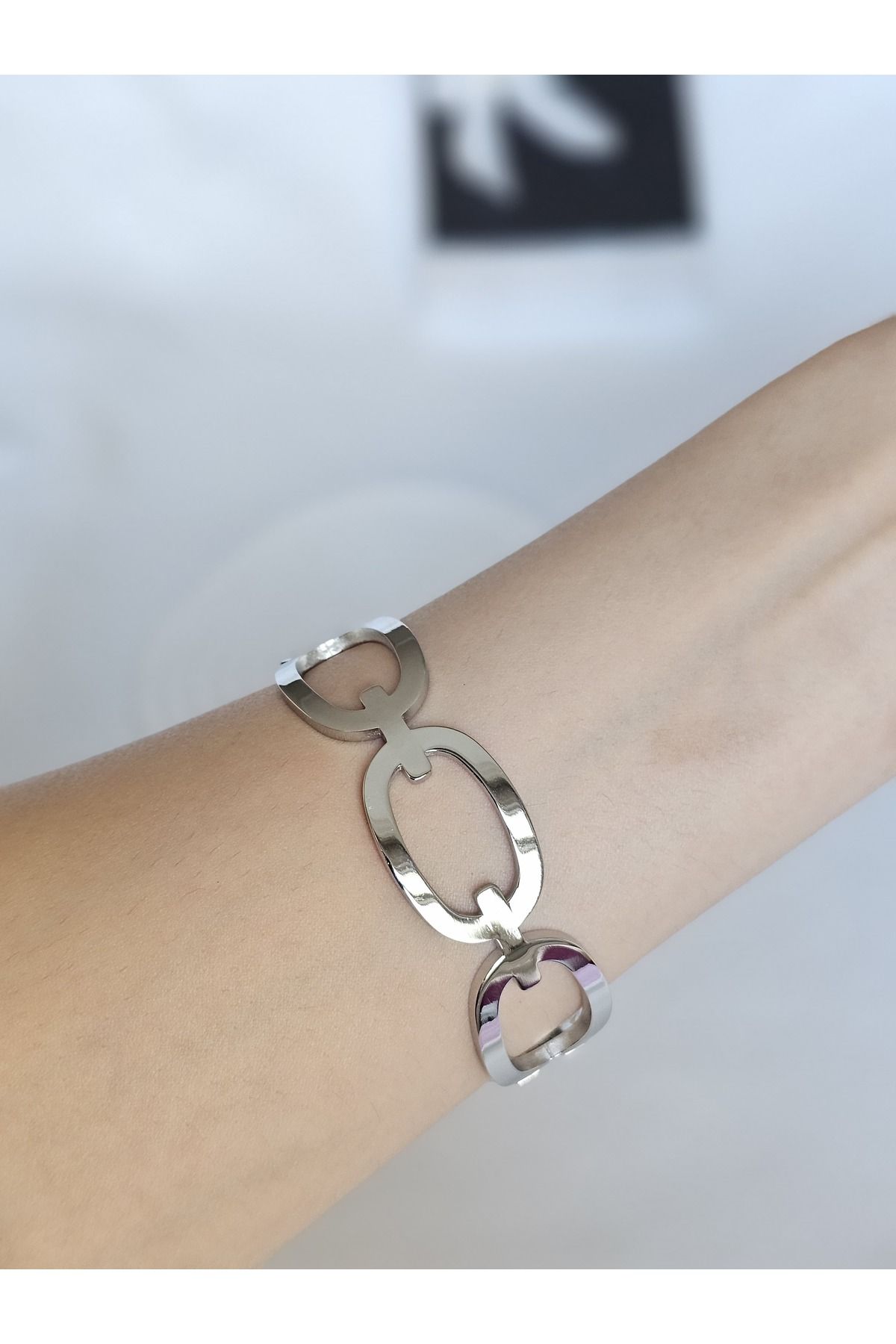Roya Happiness ÇELİK KADIN KELEPÇE BİLEKLİK GOLD GÜMÜŞ RENK KARARMAZ DENİZDE KUMDA YAZLIK TAKI HEDİYE KUTULU