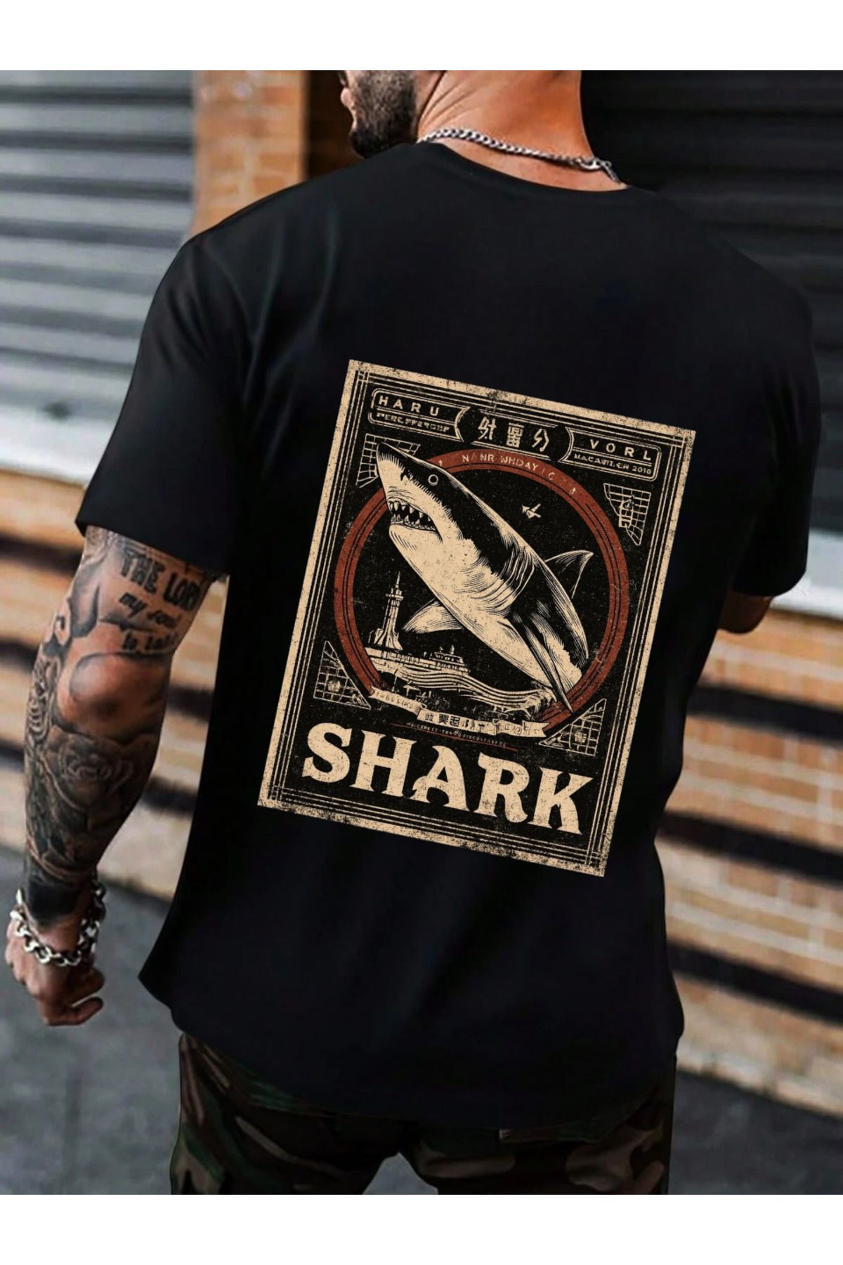 ELNOYA Unisex Pamuklu Siyah Oversize "Köpek Balığı" Baskılı Bisiklet Yaka Rahat T-shirt
