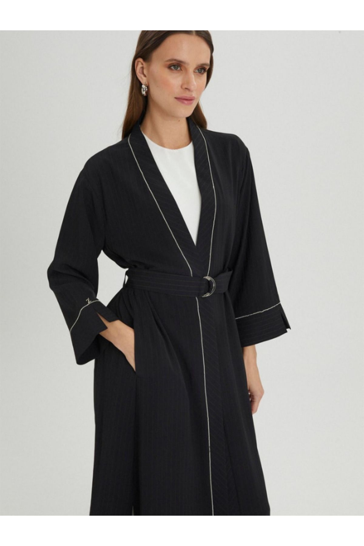 Zühre Kadın Beli Kuşaklı Uzun Siyah Kimono GÇ-0079