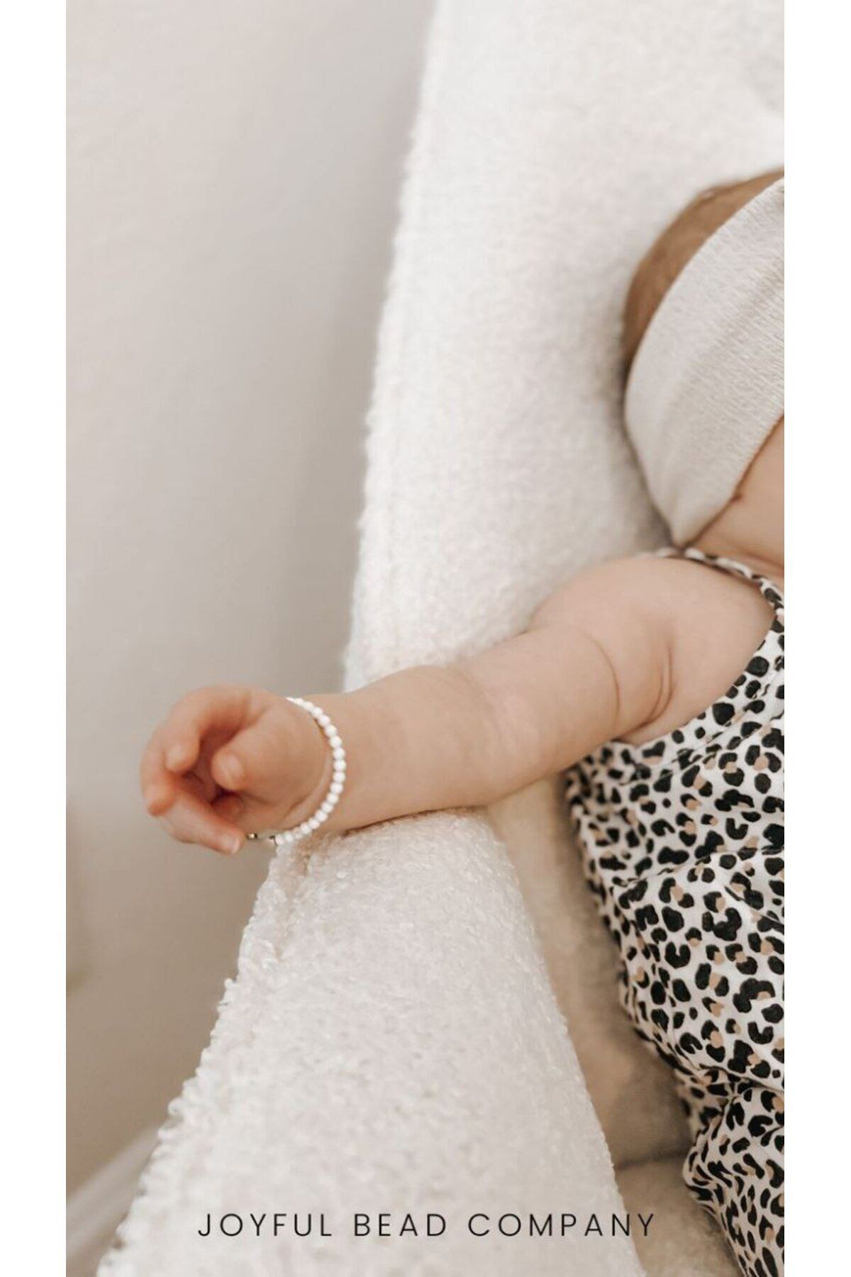 Shiklik MODA Şıklığın Tam Tamına: Beyaz İnci Kız Bebek Bileklik