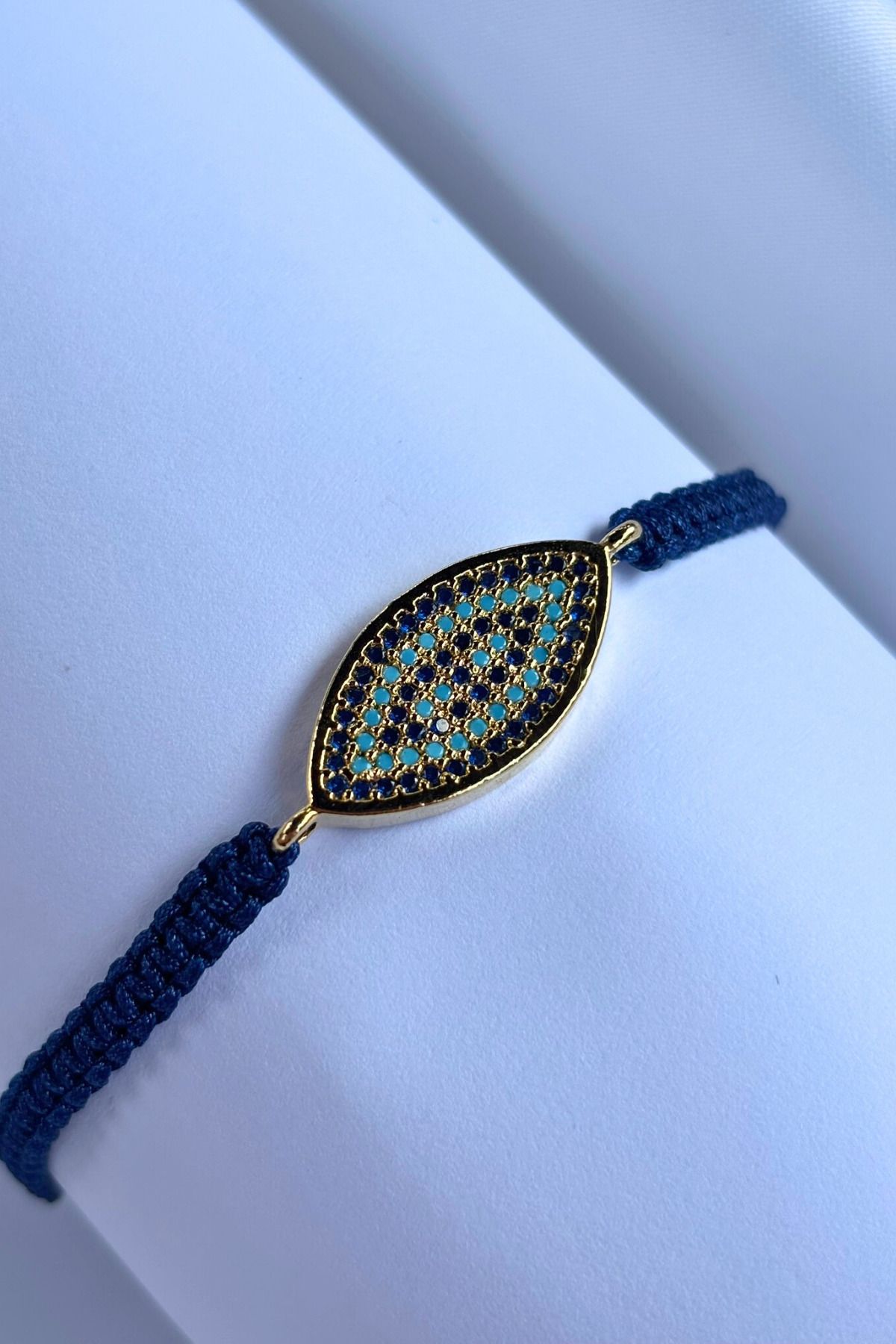 Begondio Mavi Taşlı Oval El Yapımı Tasarım Kadın Bileklik