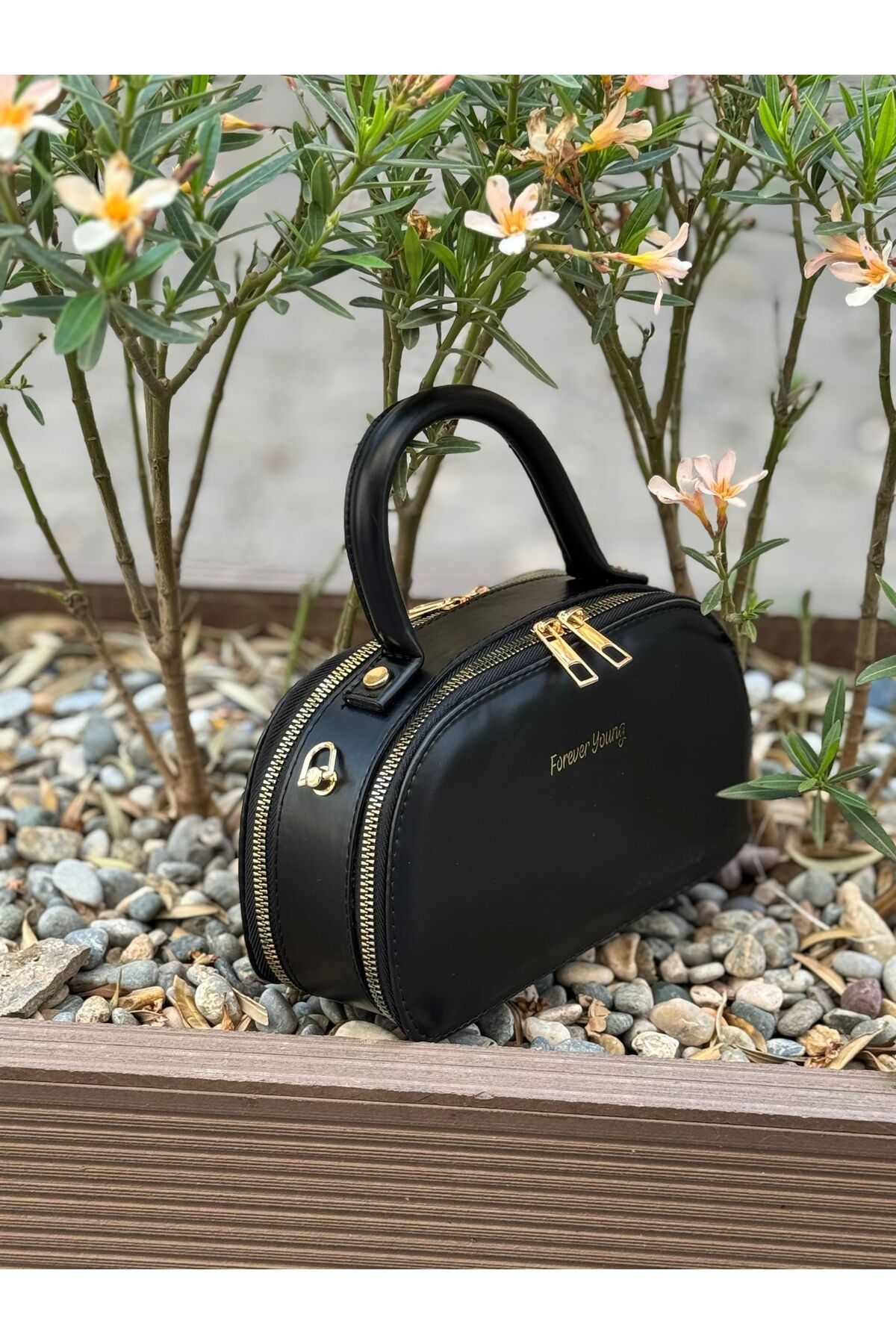 REF LA NOBLESSE DU NOIR