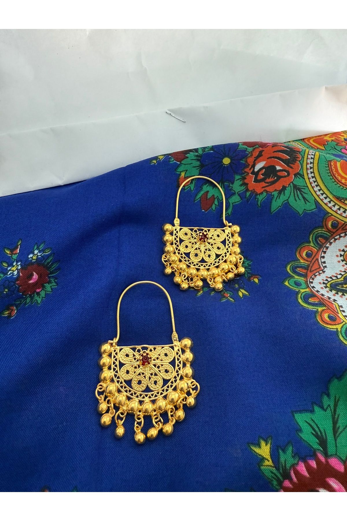 Midyat Artuklu Gümüşçülük Yakut Taşlı Yelpaze Modeli Gümüş Altın Kaplama Yöresel Küpe