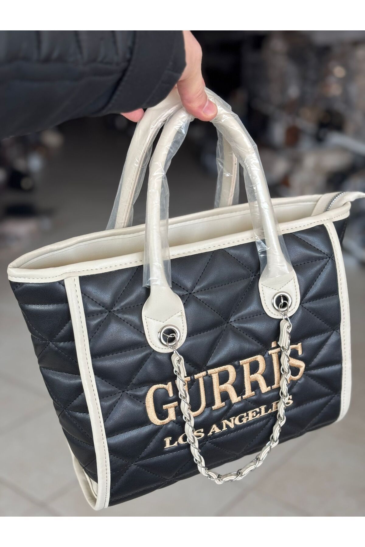 Efe GURRİS Tek Gözlü Fermuarlı Astarlı Kadın Çanta En 28 Cm Boy 24 Cm