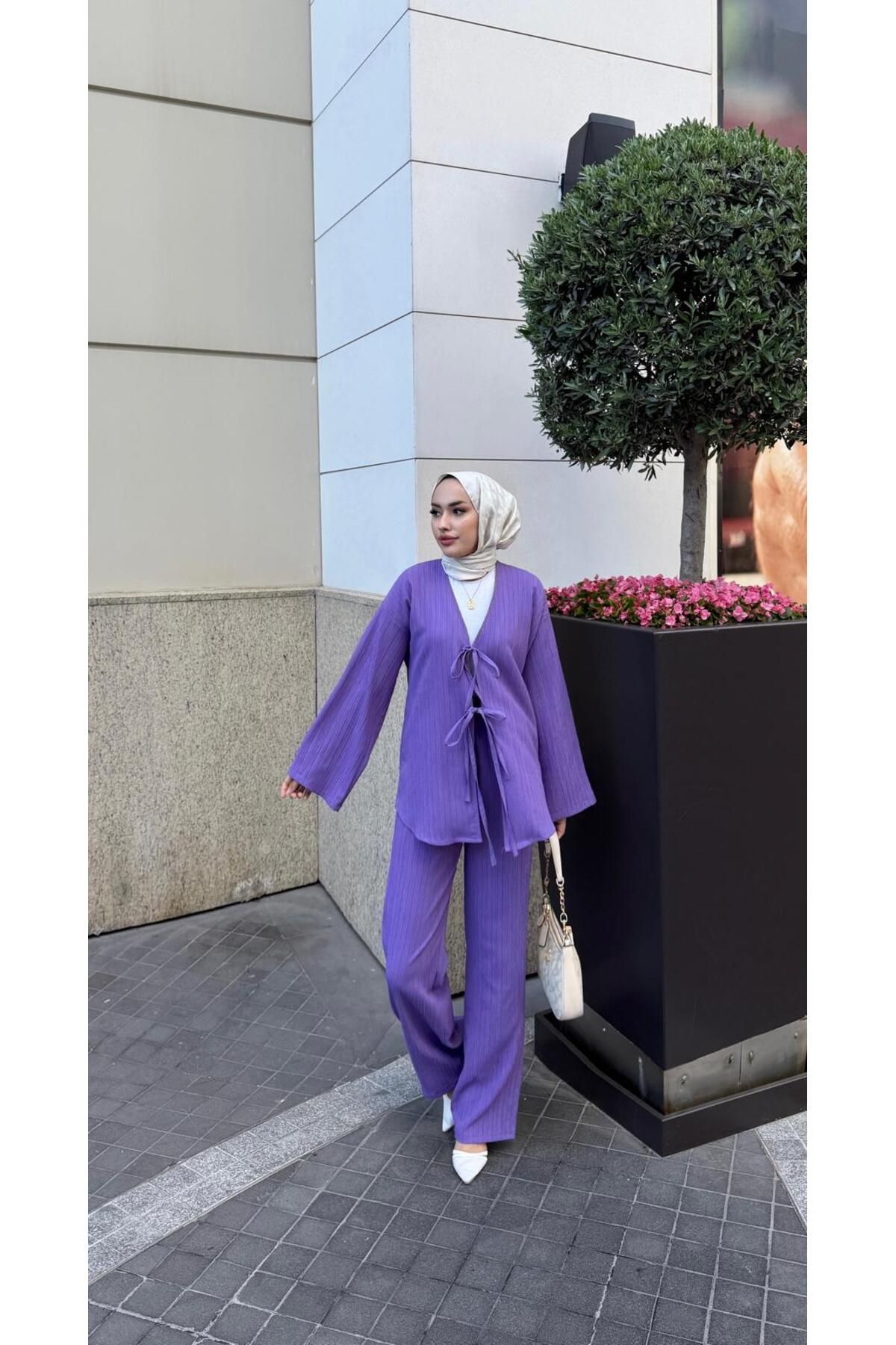 BRN IŞIK TESETTÜR Lina Önü Bağcıklı Kimono Tesettür Takım