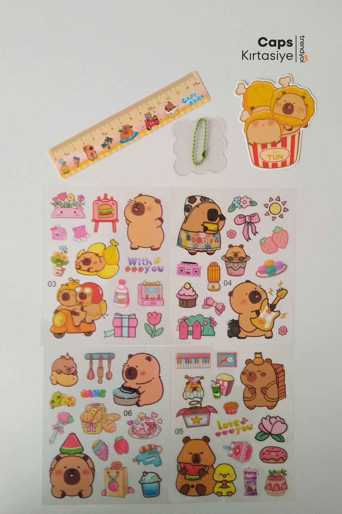 caps anlarınızı paylaştığınız ortağınız Sevimli Capybara Kırtasiye Seti - Şeffaf Çıkartma Seti + 15 cm Cetvel + Şeffaf Anahtarlık + Kartela