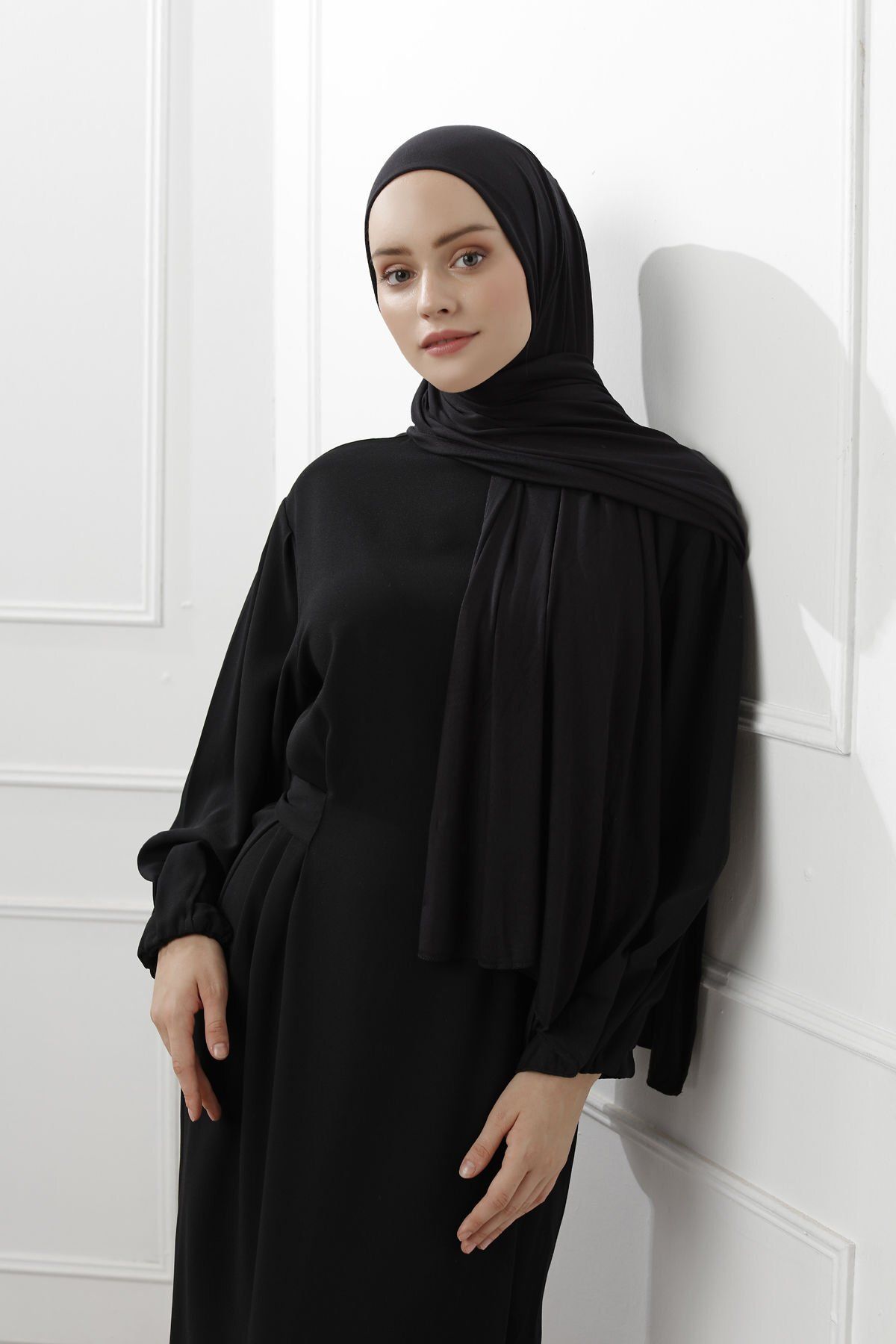 Hira PENYE ŞAL SİYAH