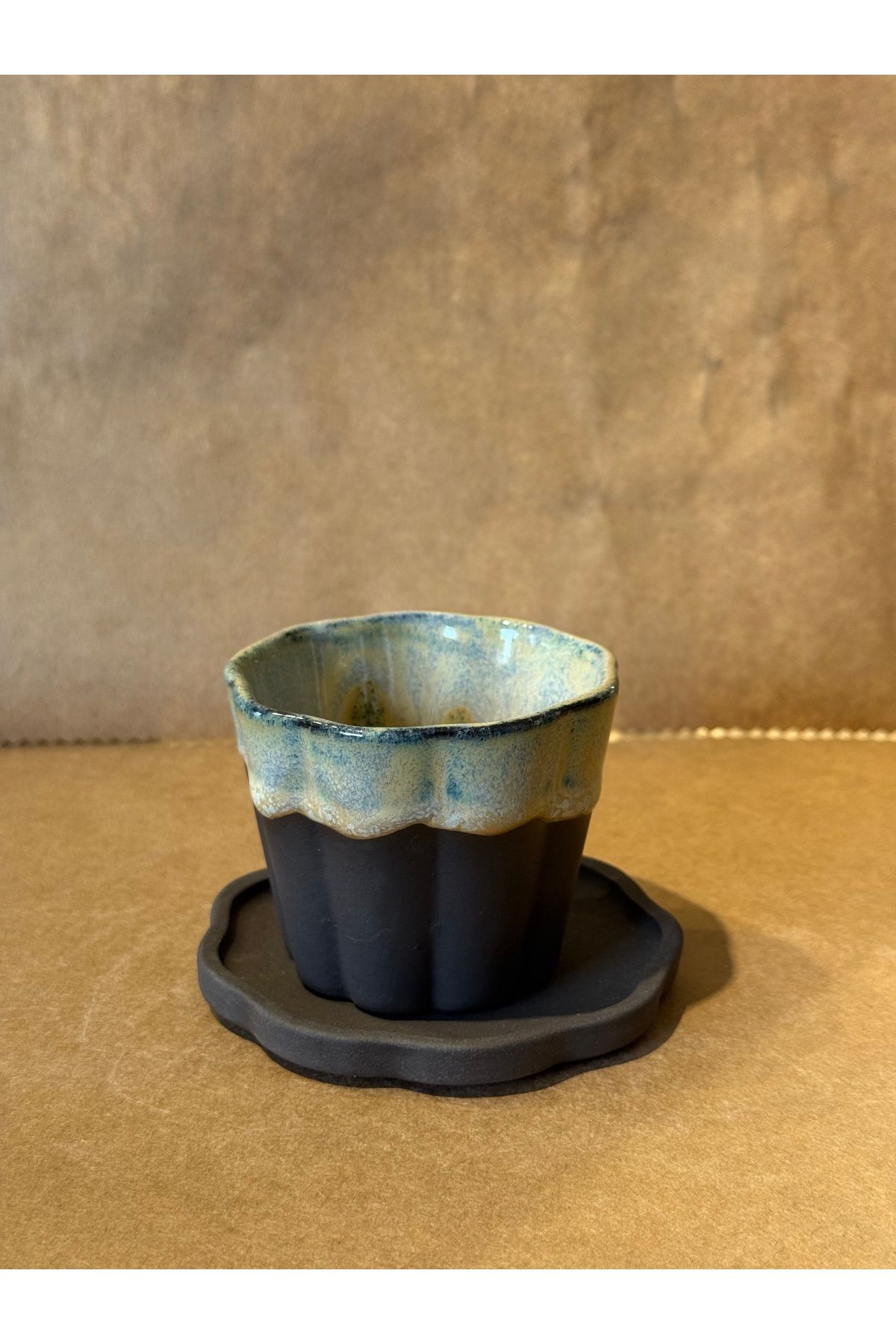 Kos art Studio Stoneware Tabaklı Kahve Fincanı