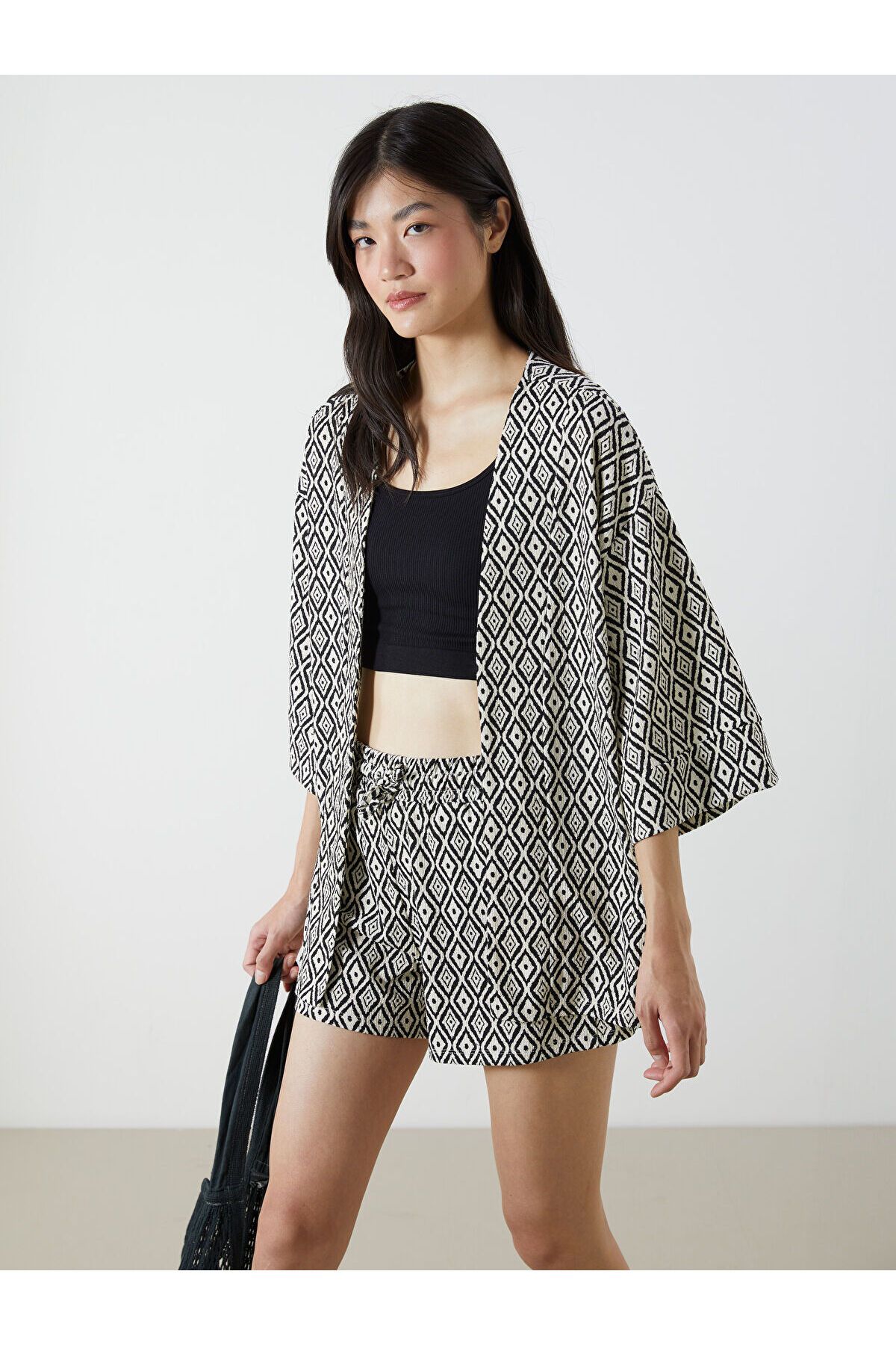 LC Waikiki Şal Yaka Desenli Oversize Kadın Kimono