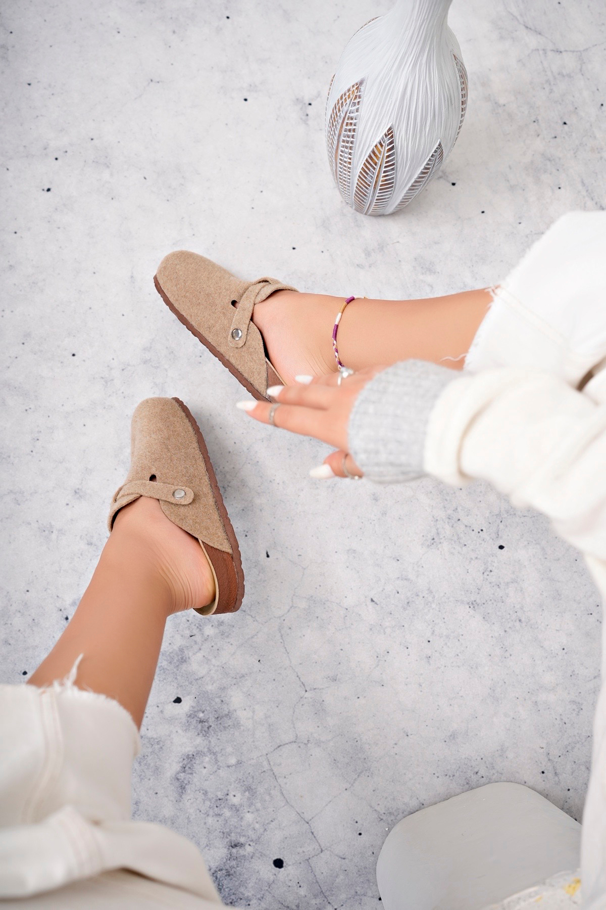 Polomia Comfort Kadın Unisex Mantar Taban Eva Konfor Moda Kışlık Önü Kapalı Keçe Model Sabo Günlük Rahat Ev Terlik görsel 8