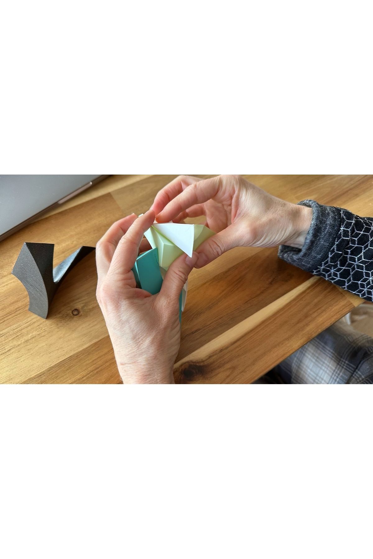 Vision Craft Tetrahedron Twist Bulmaca