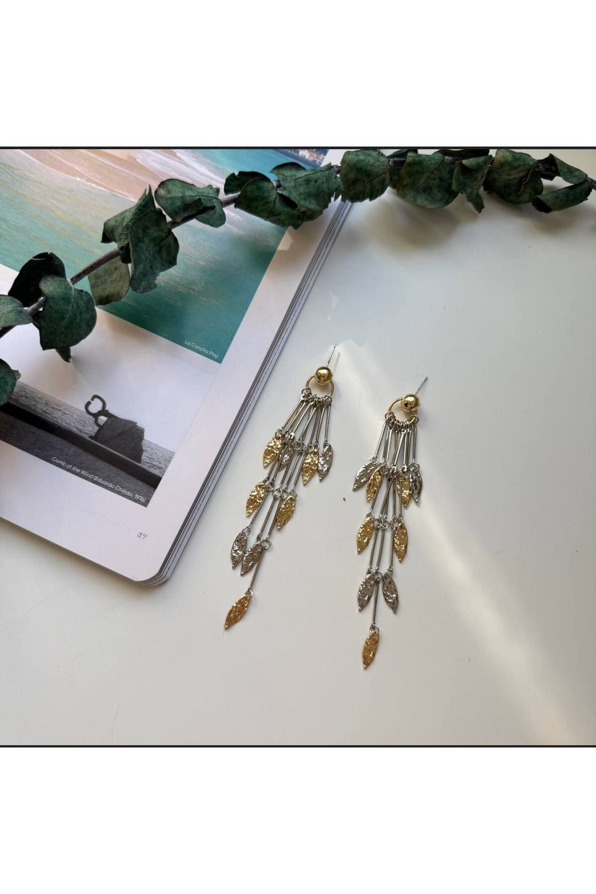 Lune Dor Accessories Marka Sallantılı Yaprak Küpe