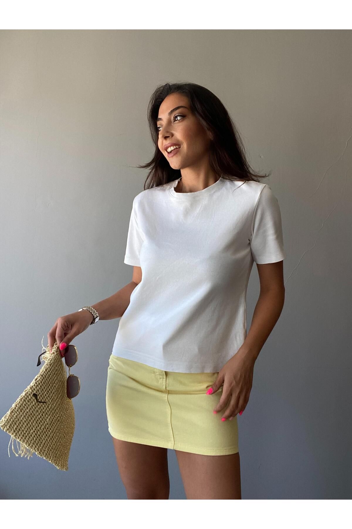SHUR BOUTİQUE Basic T-Shirt