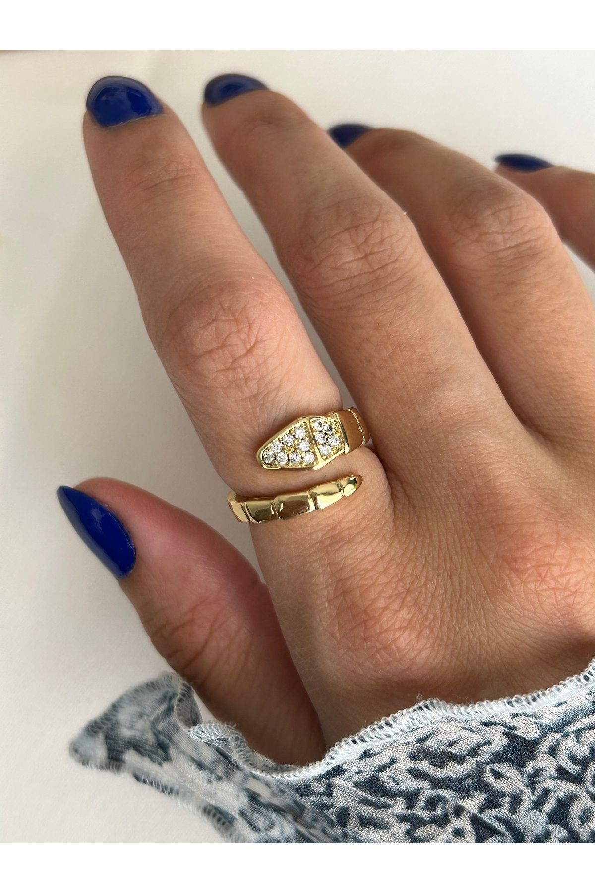 ringbox Gold Blg Taşlı Yılan Yüzük