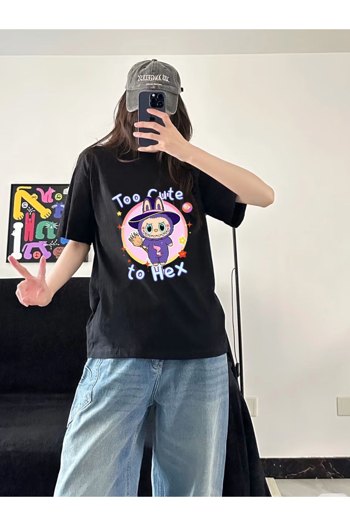 Minga London Siyah Cadı Labubu Baskılı Oversize Tshirt -Minga London
