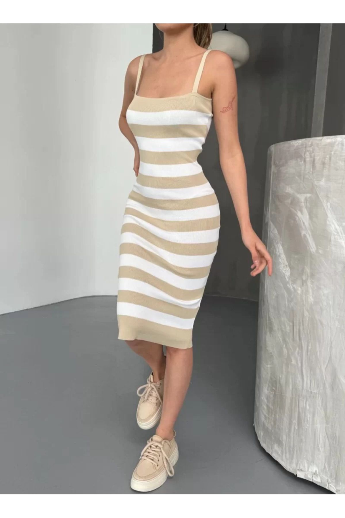 ruum fashions Fırfır Detaylı Triko Elbise