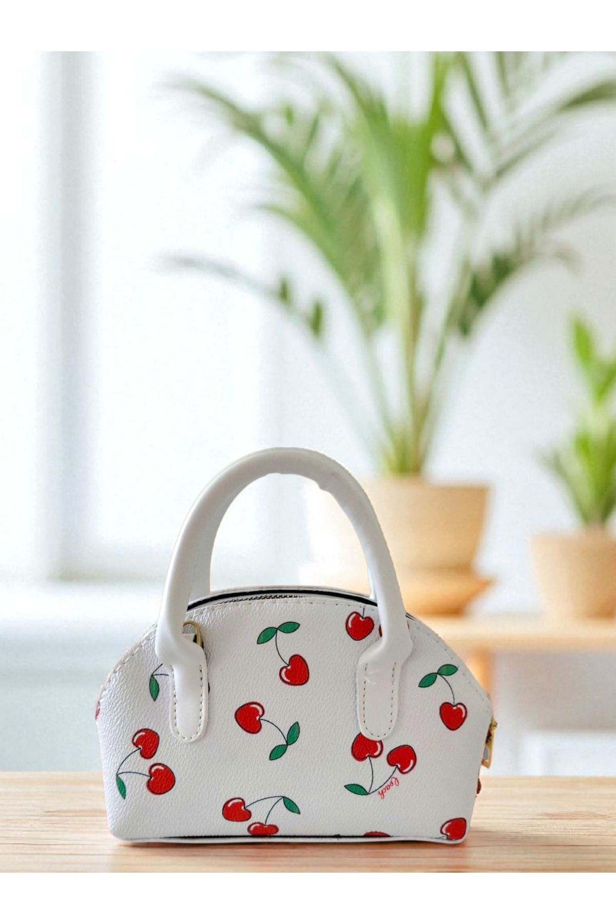 TUBAG SHOP DERİ KİRAZ DESENLİ MİNİ KADIN EL VE OMUZ ÇANTASI