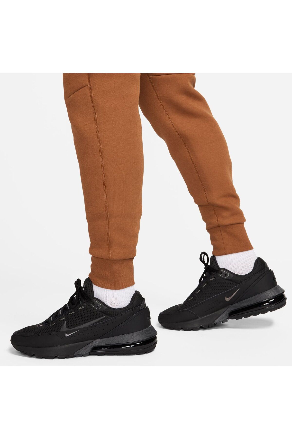 Nike-Pants M Tech Feelce Jogger S S INTL 7