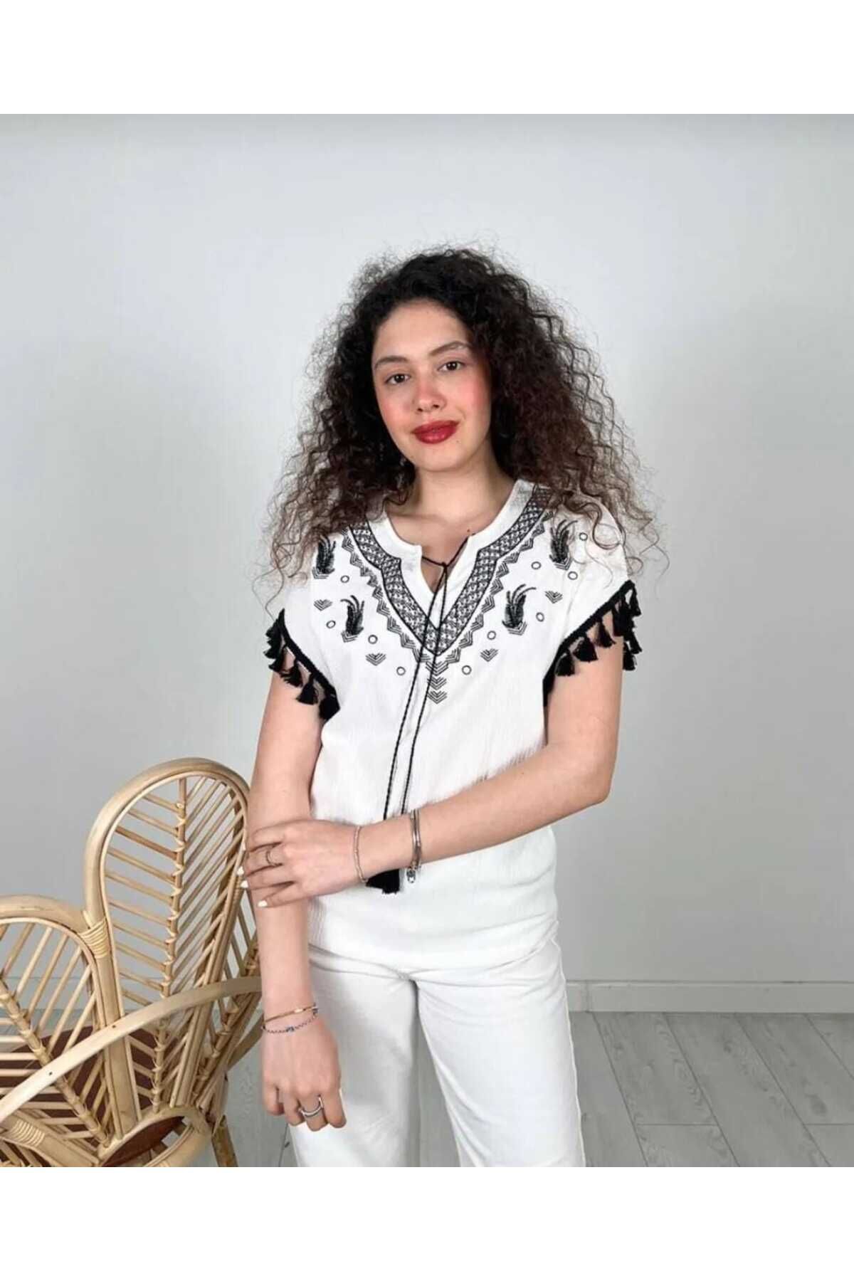 stilbebedunyasi Kadın V yaka Nakış İşleme Wintage Bluz