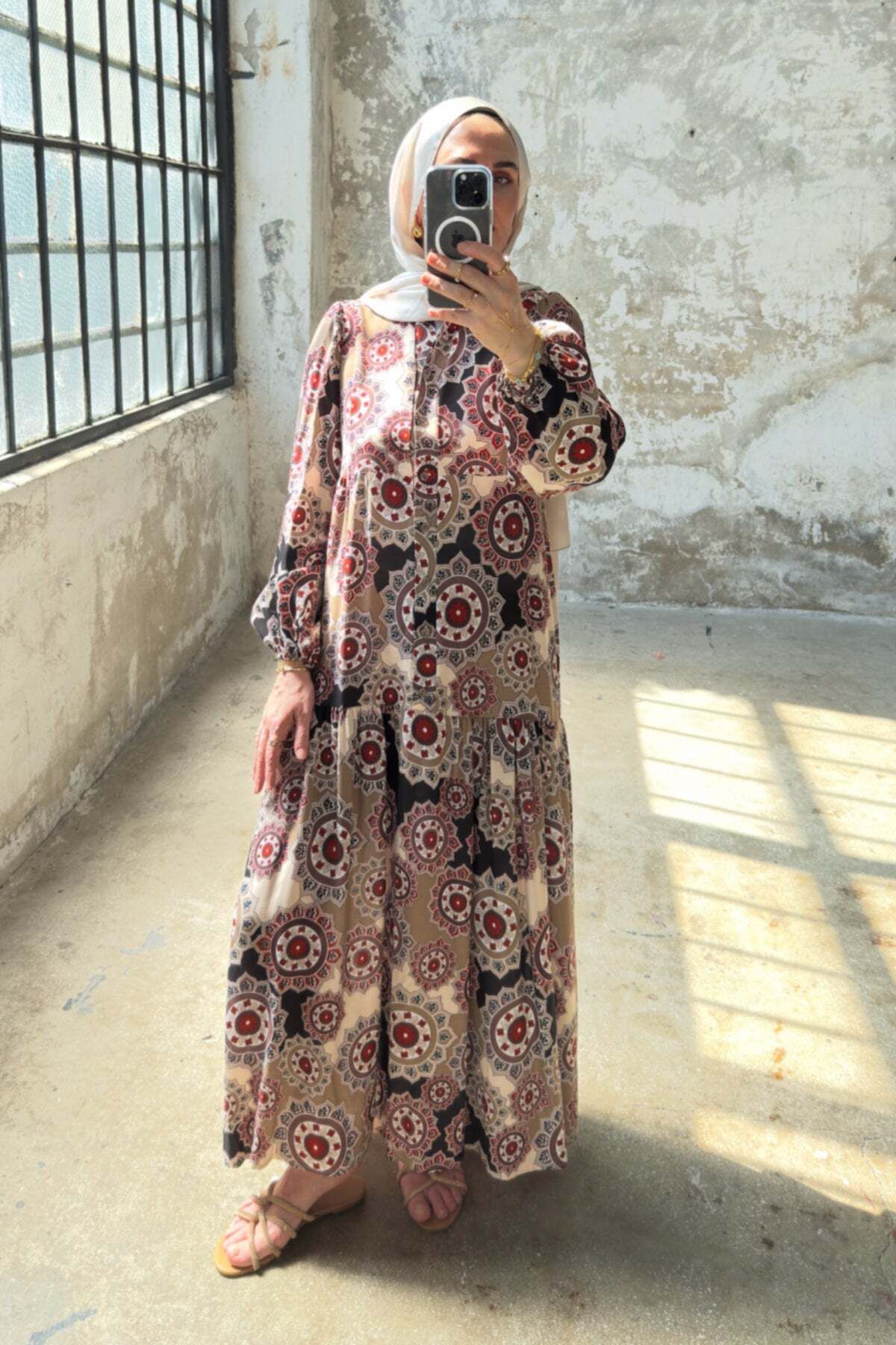 Hatun Atila Düğmeli Kolu Lastikli Desenli Yazlık Salaş Elbise 79720