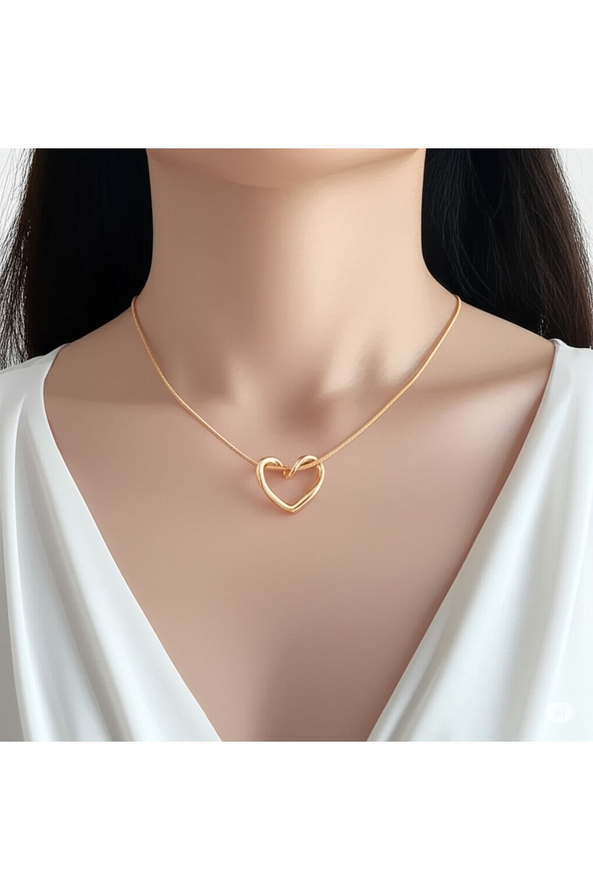 FAMEMUS ACCESSORY 316L Paslanmaz Çelik Kalp Şekilli Gold Kolye