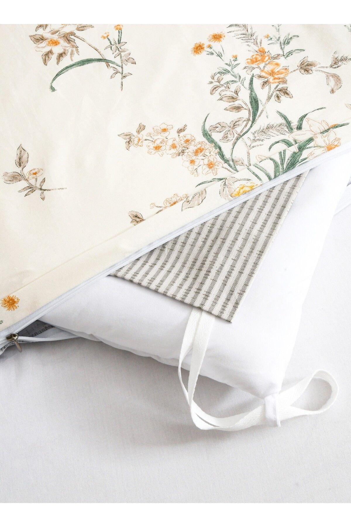 Master Home Textile-Cotton Floral Comforter Sets, Fits 160 x 200 cm Size Bed, With Removable Filling, 5 Pcs Queen Size 5