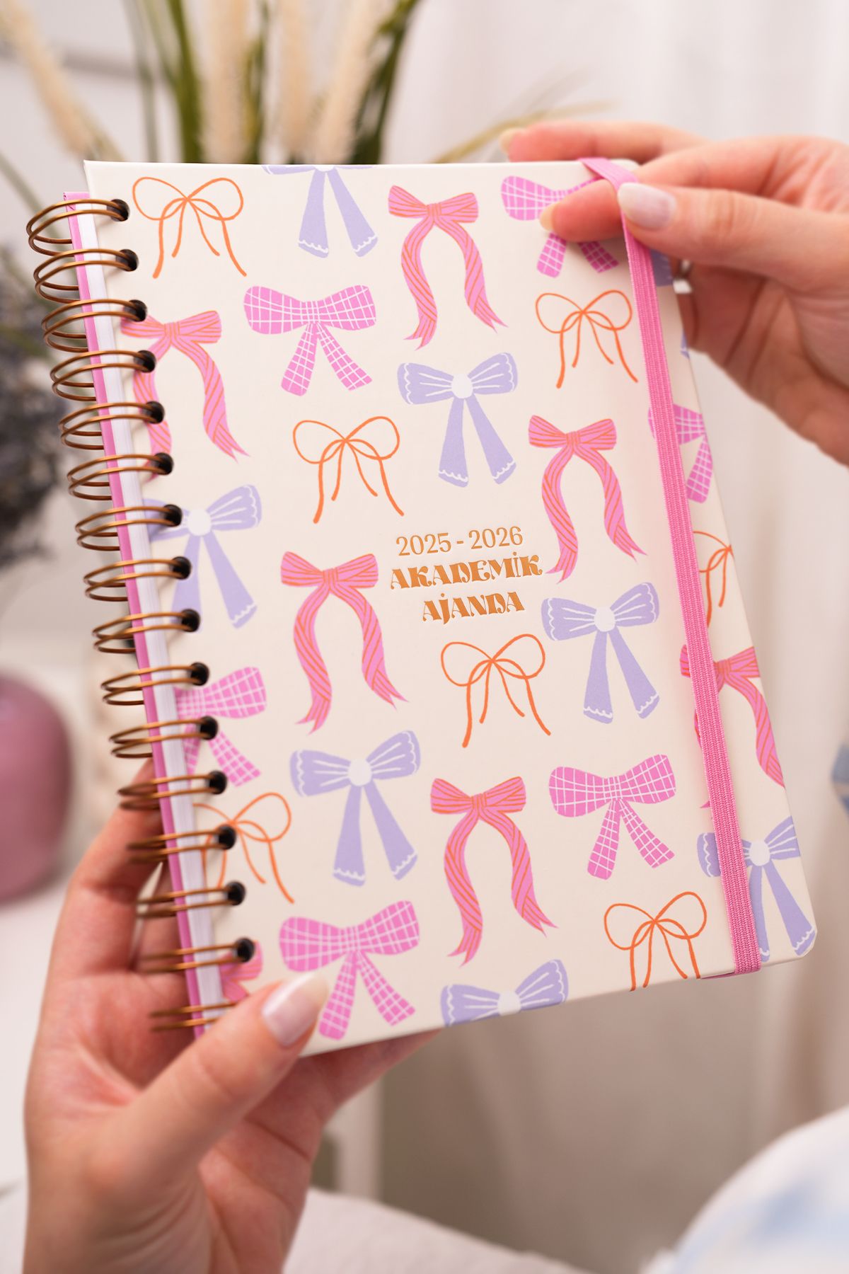 Matt Notebook 2025-2026 A5 Akademik Ajanda Spiralli 15x21 cm - 17 Aylık Fiyonklar