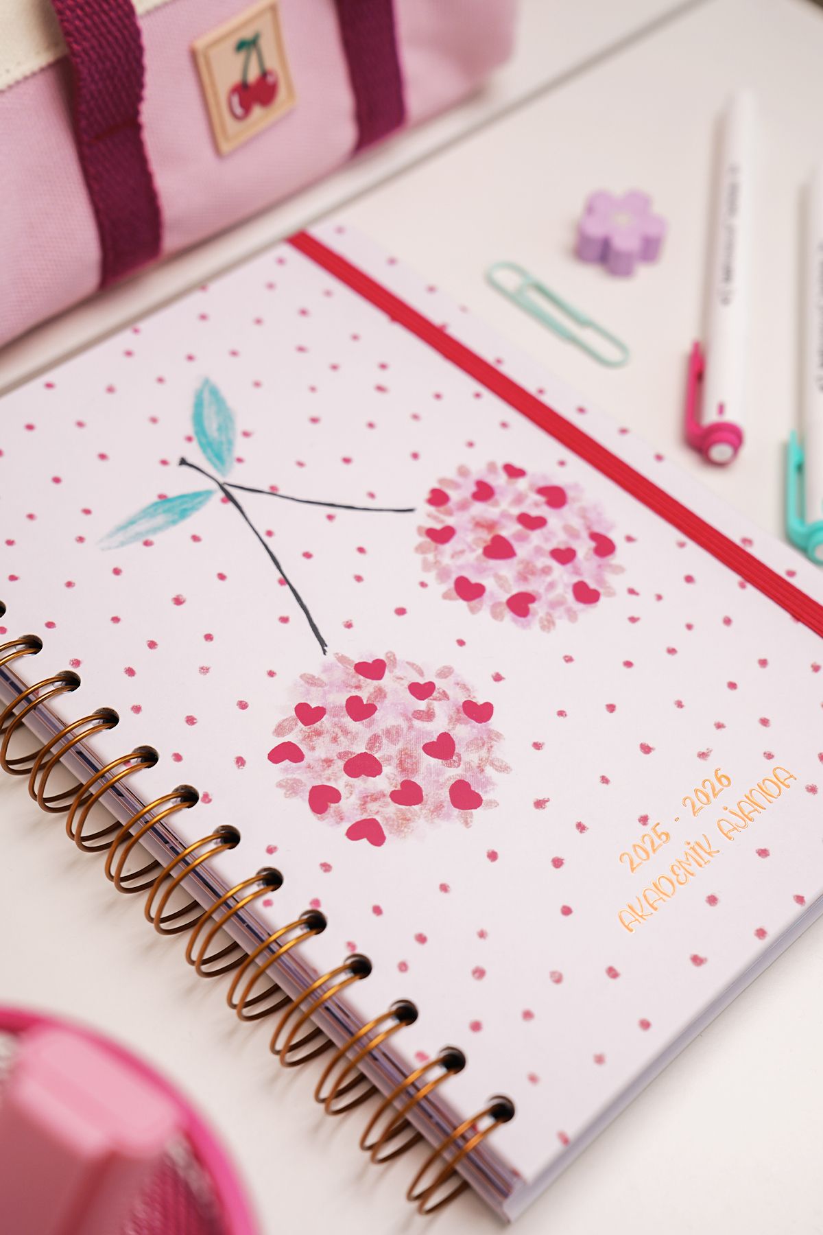 Matt Notebook 2025-2026 A5 Akademik Ajanda Spiralli 15x21 cm - 16 Aylık - Motivasyon Sayfalı Kiraz