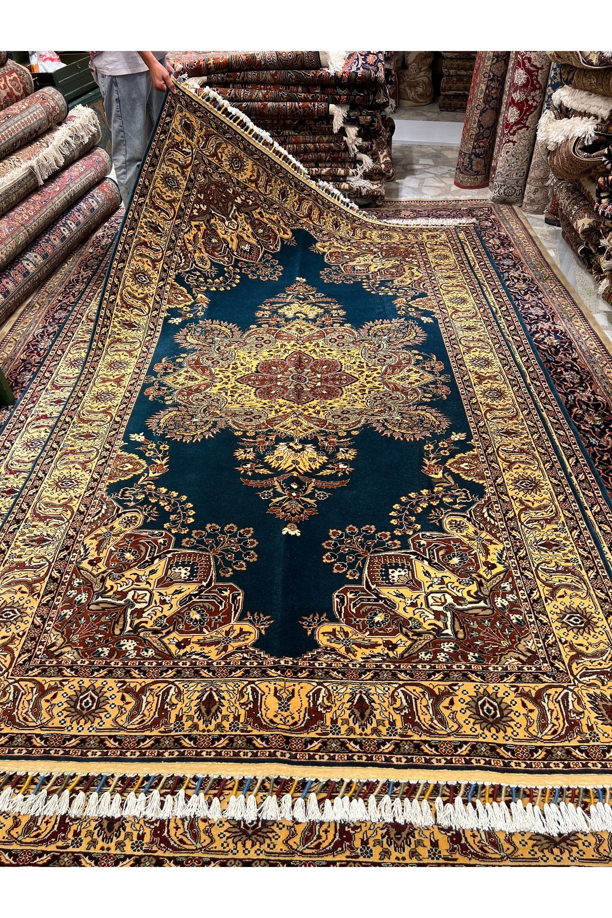 RD RAMAZAN DAĞ EL HALI SANATI El Dokuma Kayseri Lütfü Özden Dokuması Birinci Sınıf Kalitesi Muazzam Bir Eser Ebat 280x170