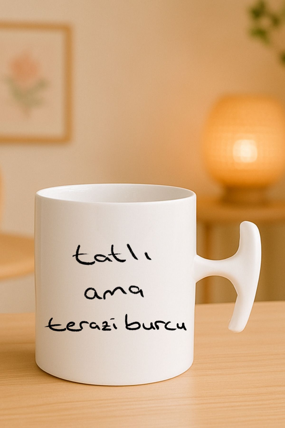 Witchy Co Tatlı Ama Burcu Yazılı Hammer Kulplu Kupa Bardak, Hediyelik