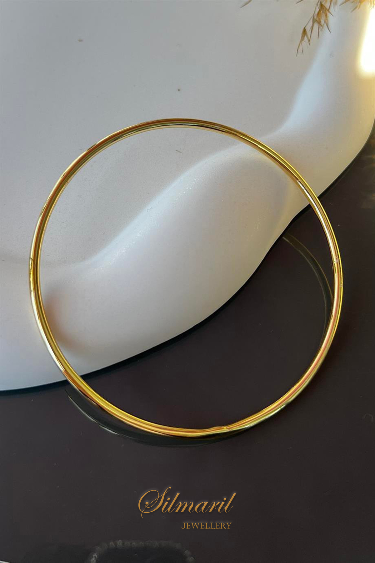 Minimalist Şıklık: Altın Renk İnce Ajda Bilezik - İnce ve Zarif Tasarım — Silmaril Store (2)